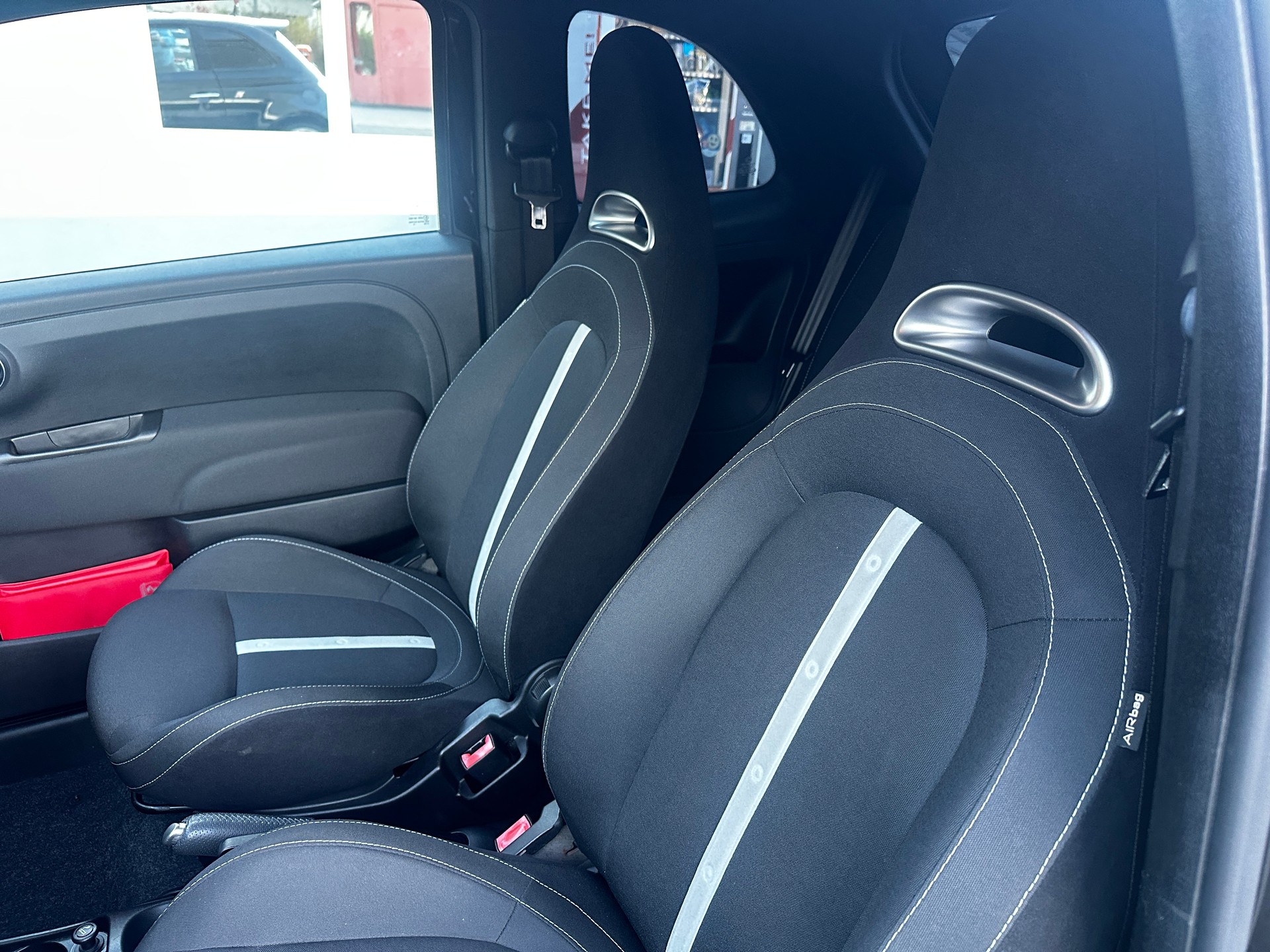 FIAT 500 1.4 16V Turbo Abarth-image-10
