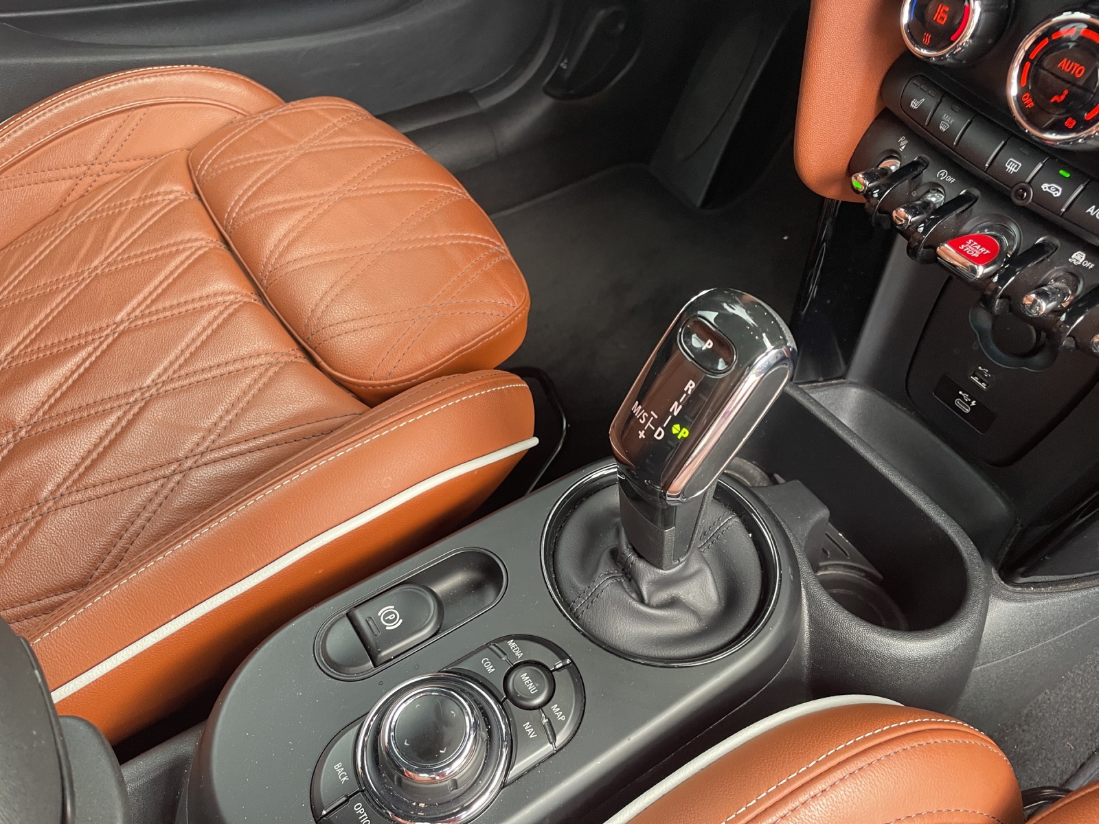 MINI Cooper S Cabriolet DKG-image-16