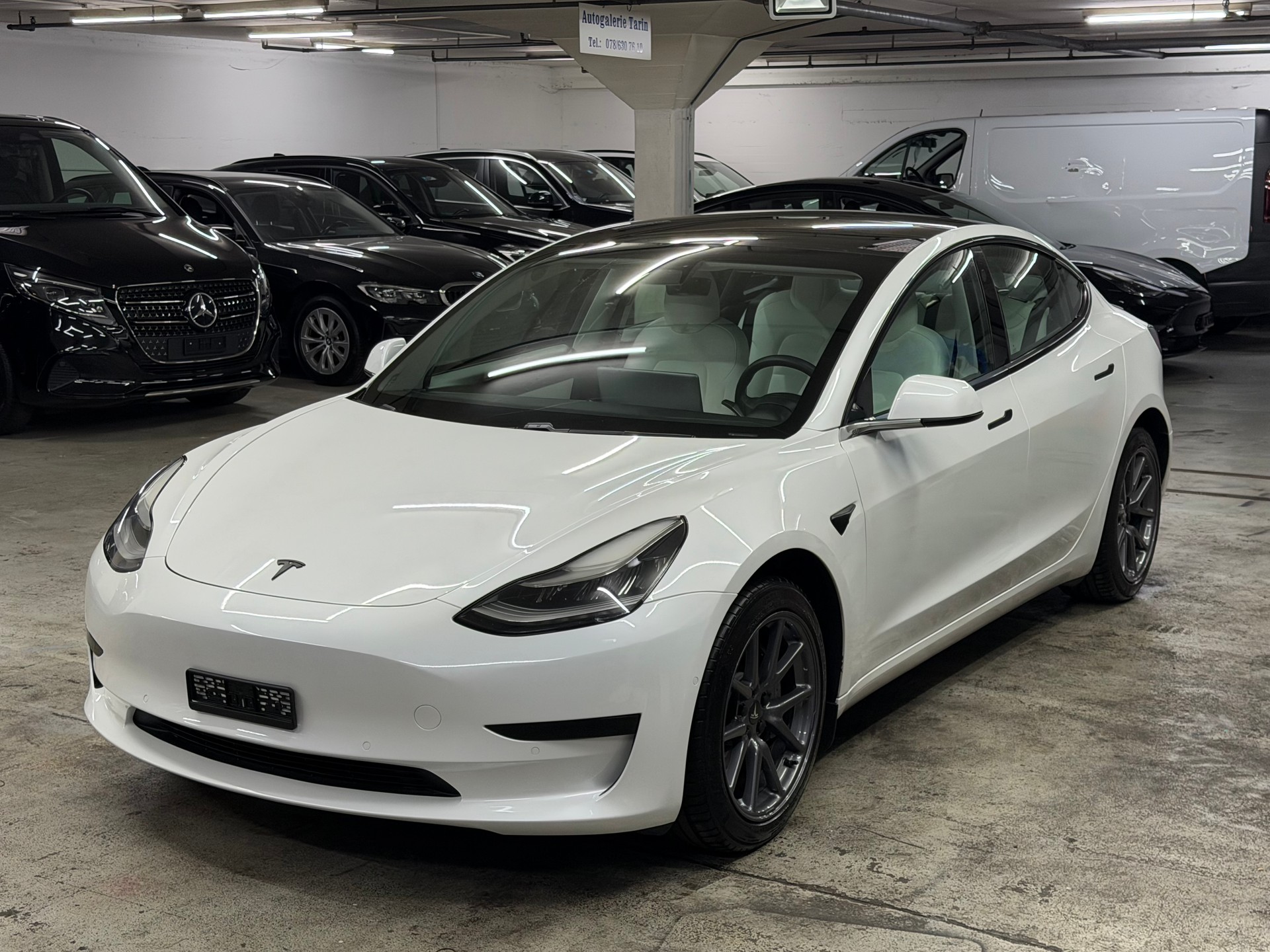 TESLA Model 3-image-1