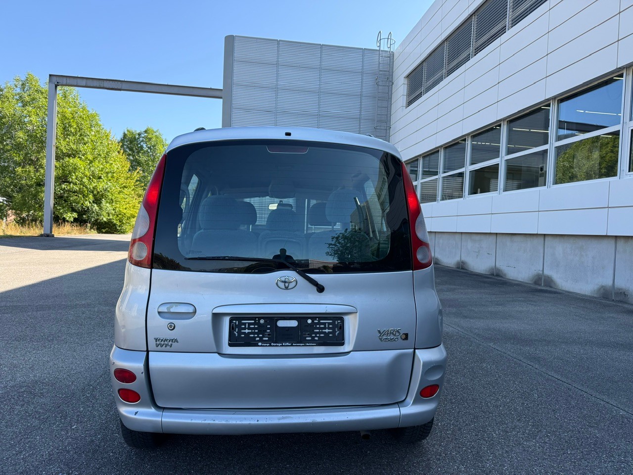 TOYOTA Yaris Verso 1.3 Linea Luna-image-5