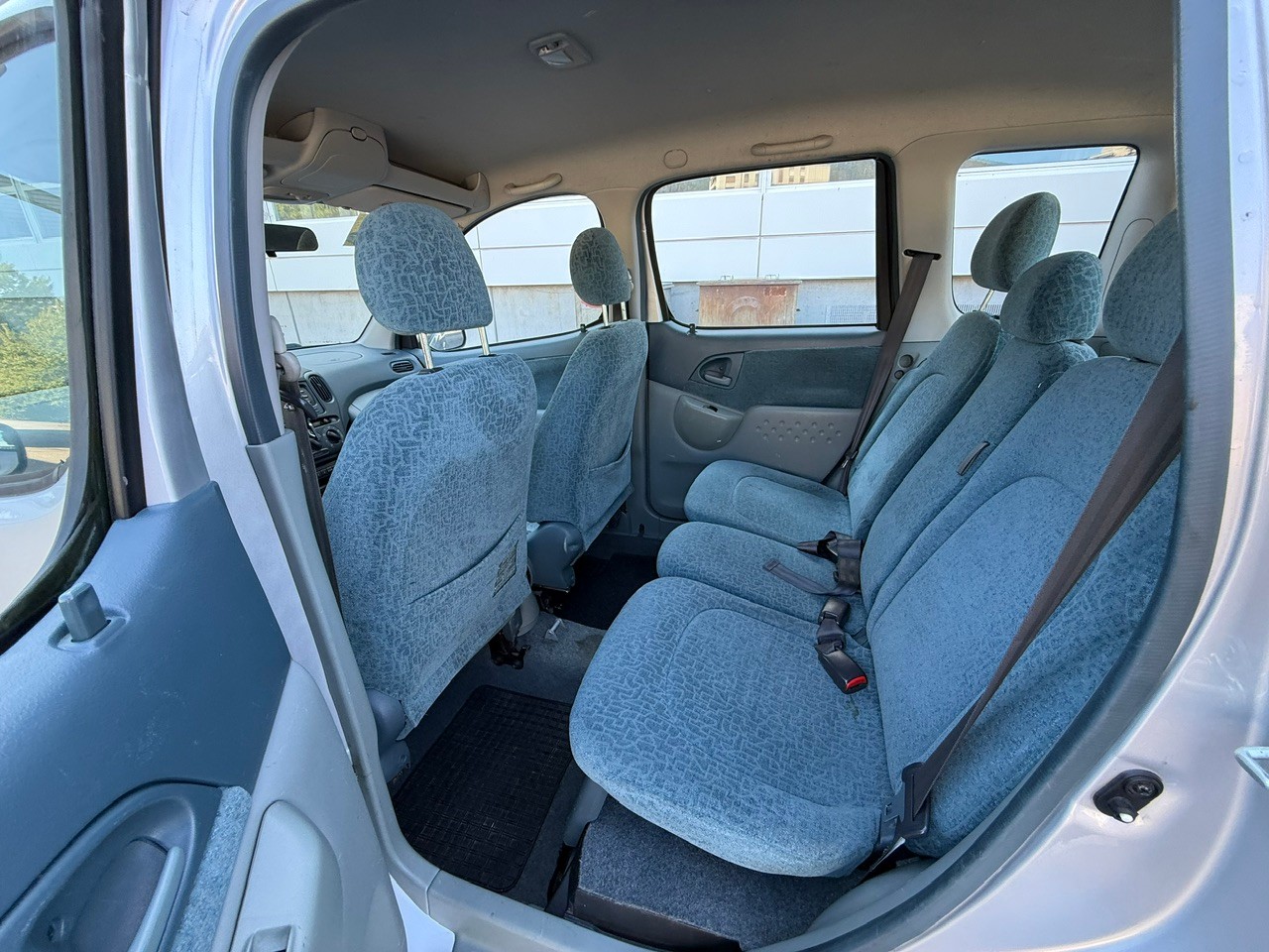 TOYOTA Yaris Verso 1.3 Linea Luna-image-12