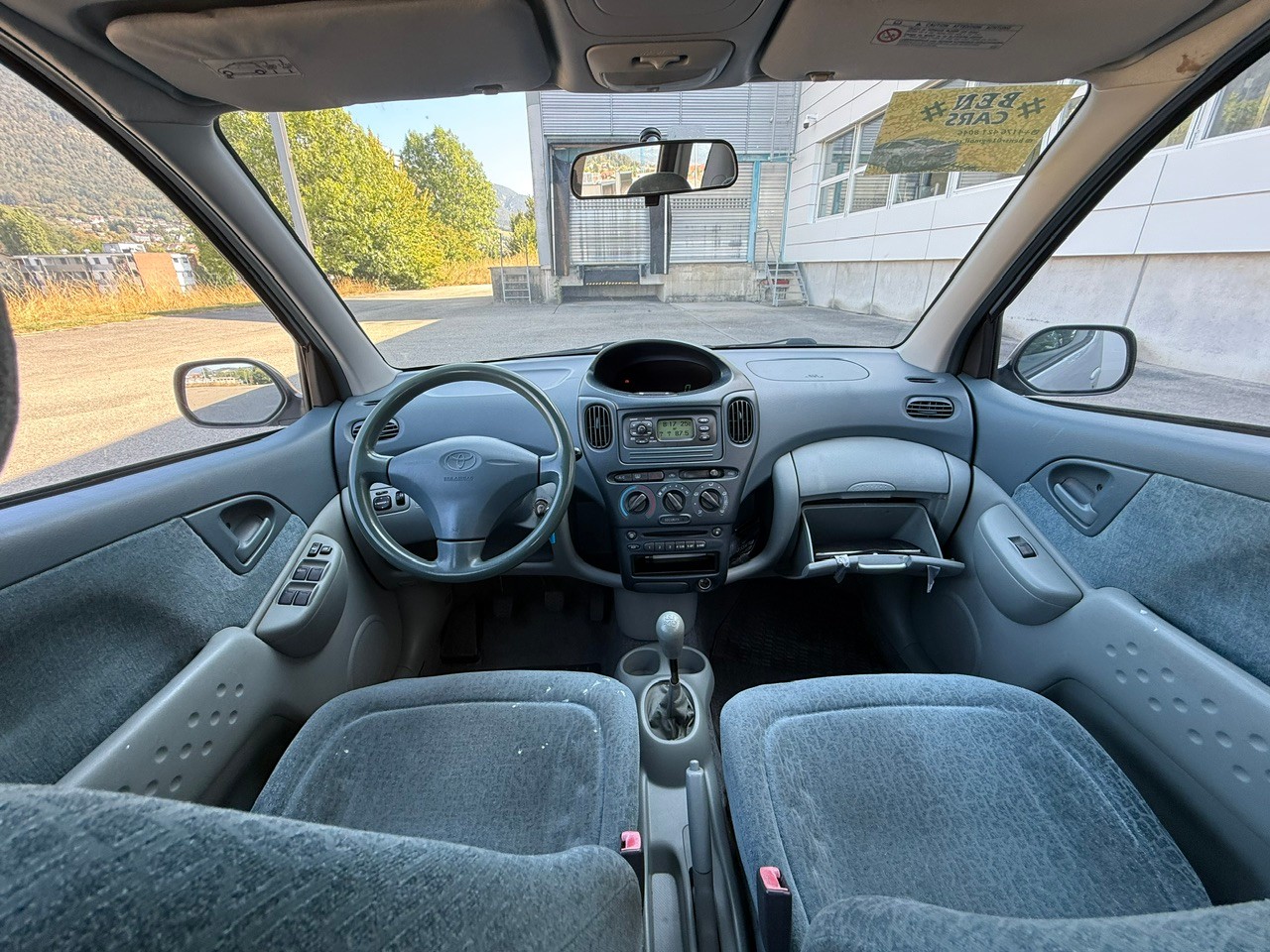TOYOTA Yaris Verso 1.3 Linea Luna-image-10