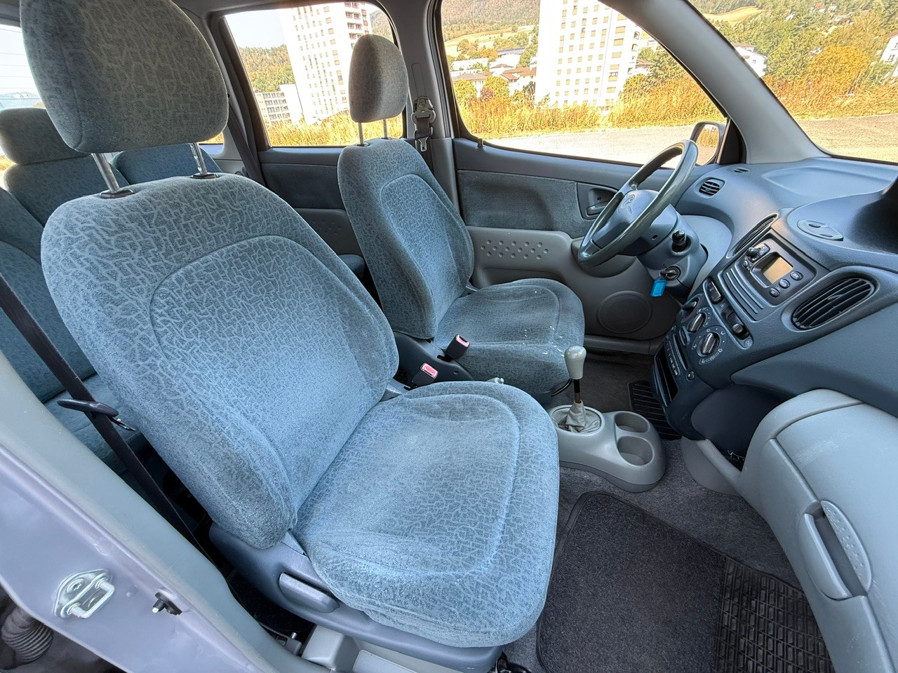 TOYOTA Yaris Verso 1.3 Linea Luna-image-11