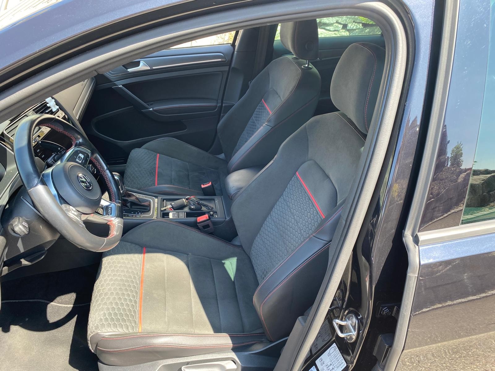 VW Golf 2.0 TSI GTI Performance DSG-image-9