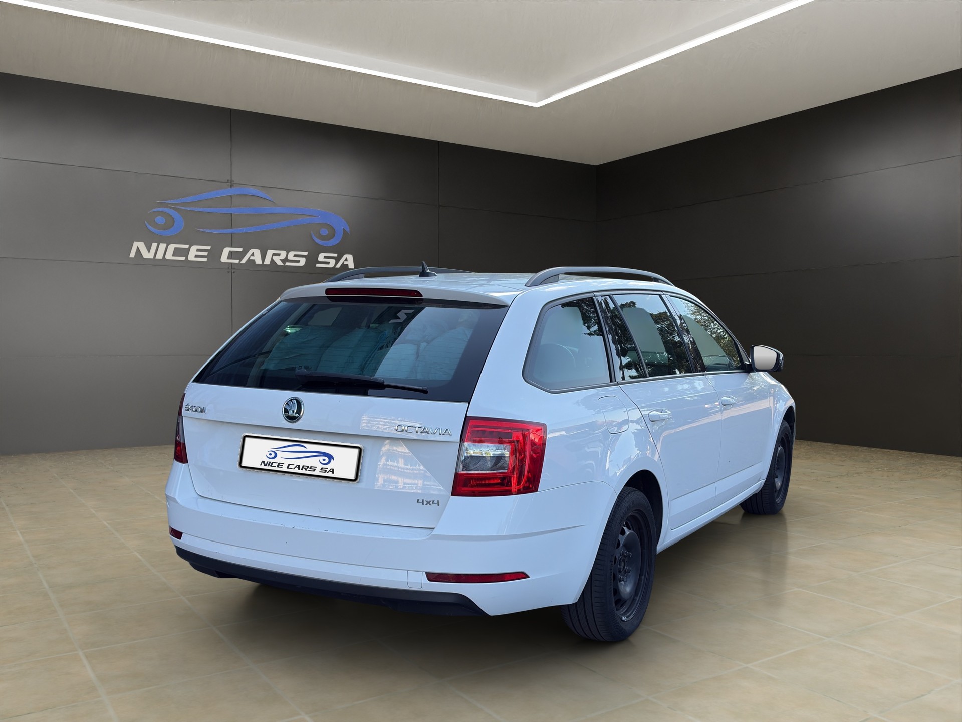 SKODA Octavia Combi 2.0 TDI Ambition 4x4 DSG-image-5