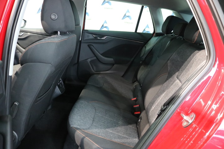 SKODA Kamiq 1.0 TSI Clever DSG-image-23