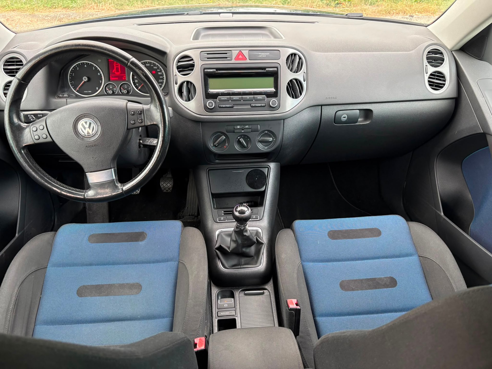 VW Tiguan 2.0 TSI Sport&Style-image-8