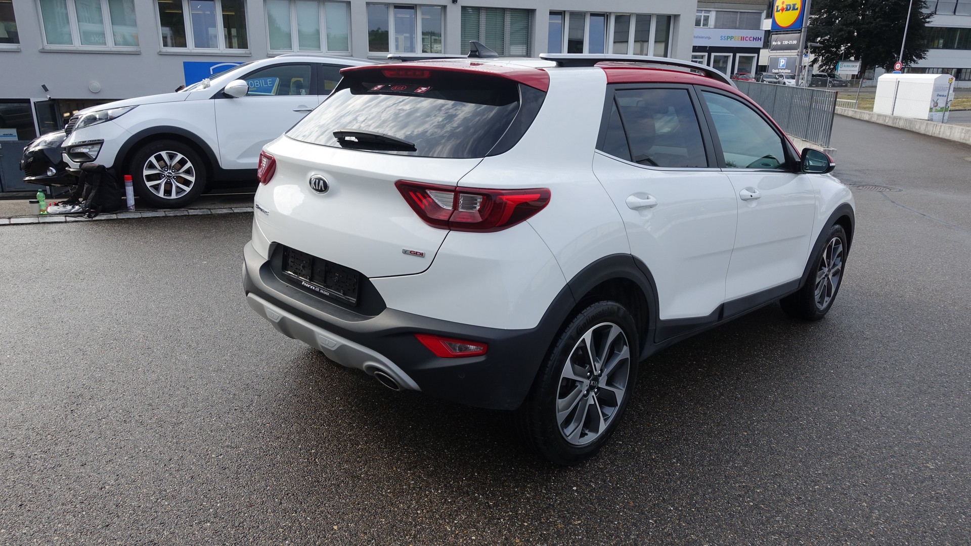 KIA Stonic 1.0 T-GDi-image-1