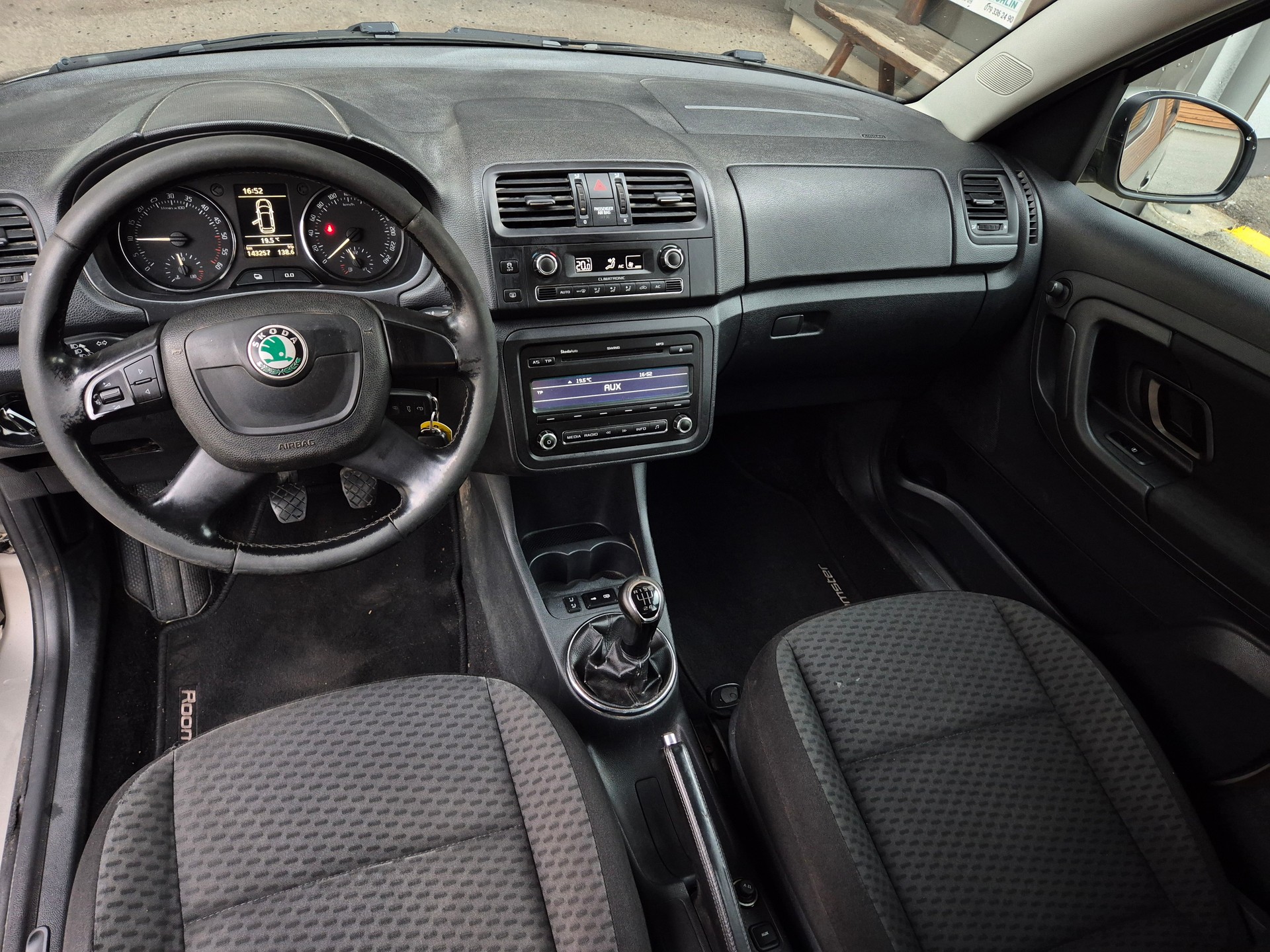 SKODA Roomster 1.6 TDI Ambition-image-5