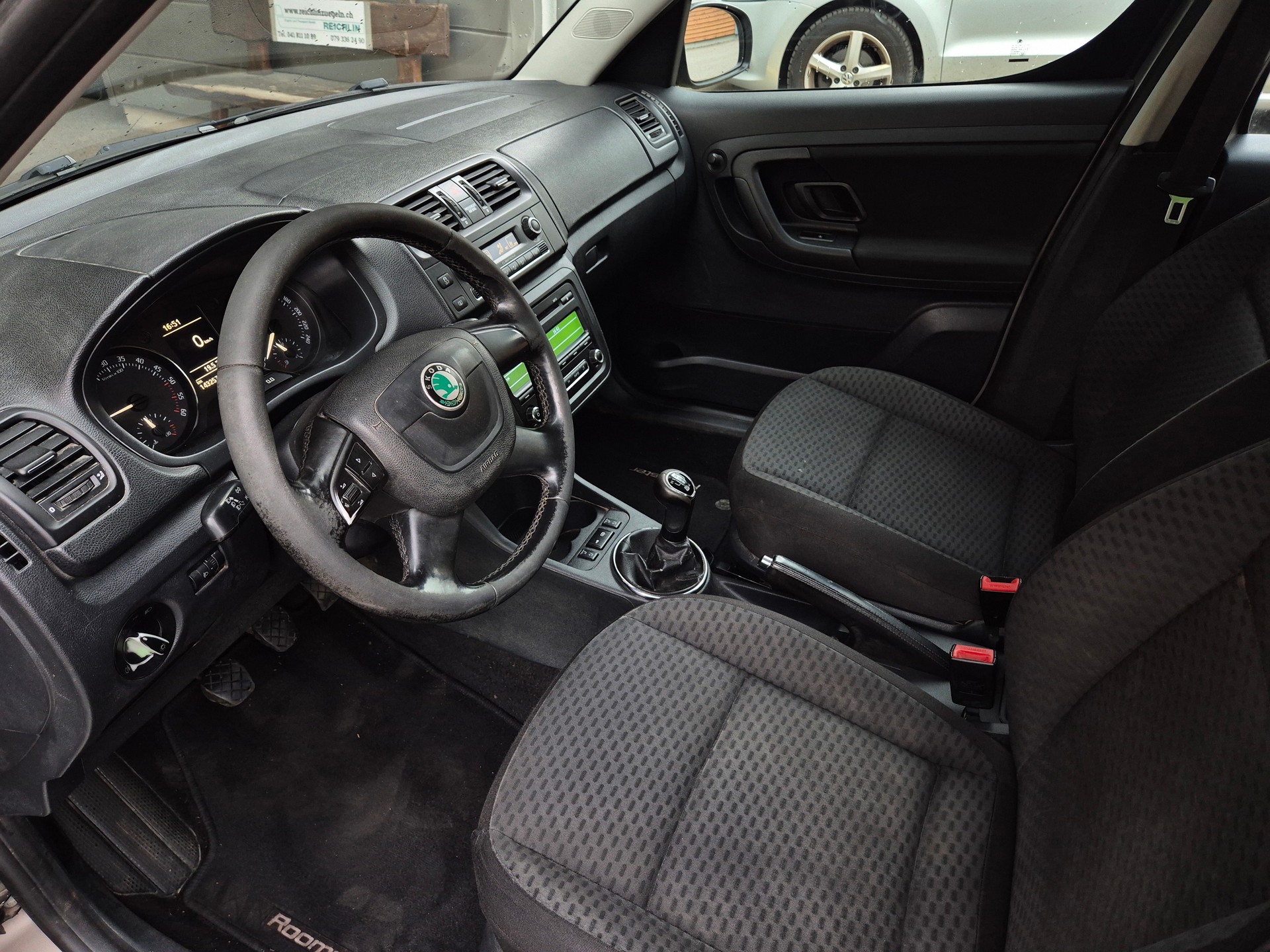 SKODA Roomster 1.6 TDI Ambition-image-6
