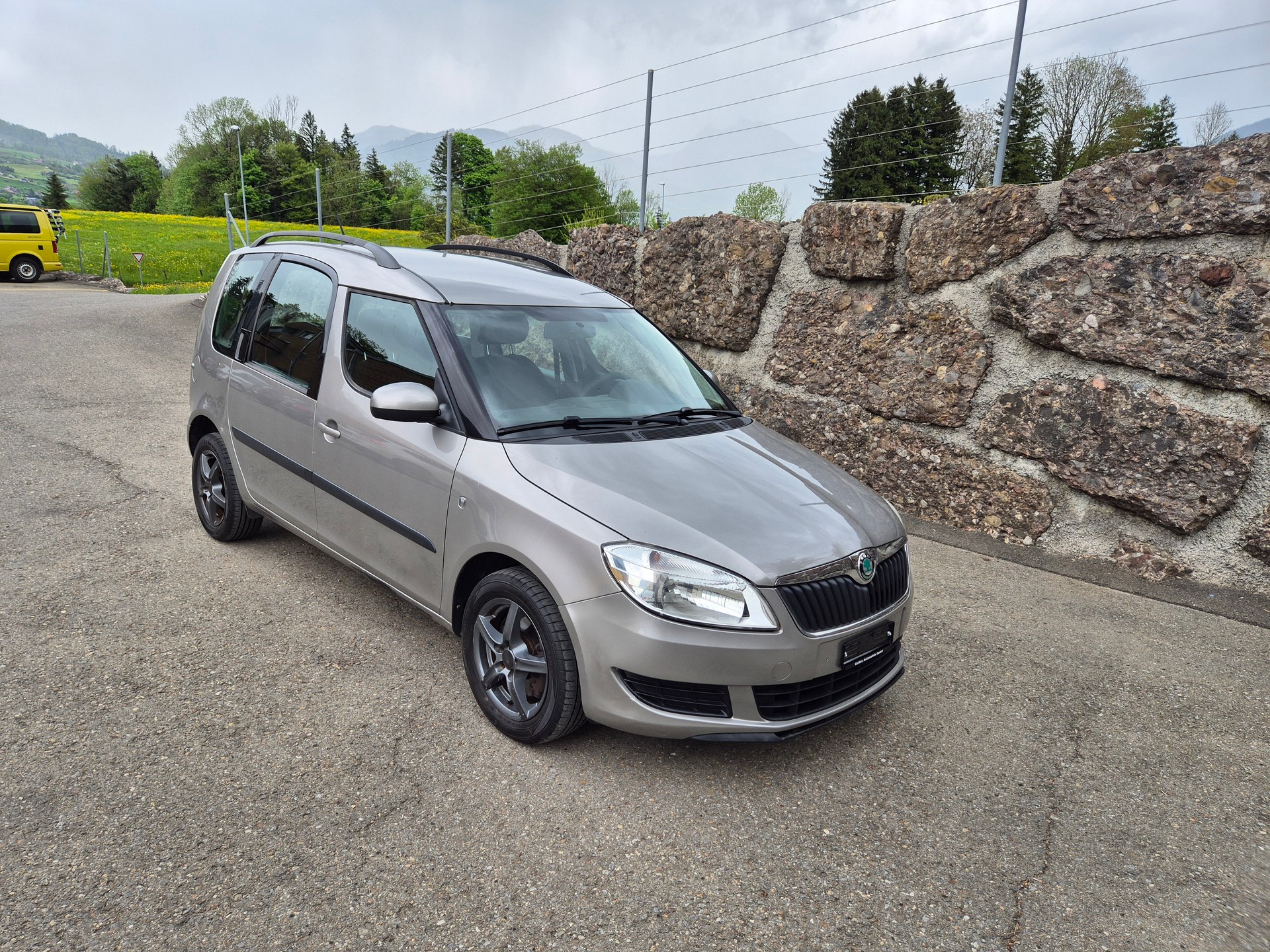 SKODA Roomster 1.6 TDI Ambition-image-3