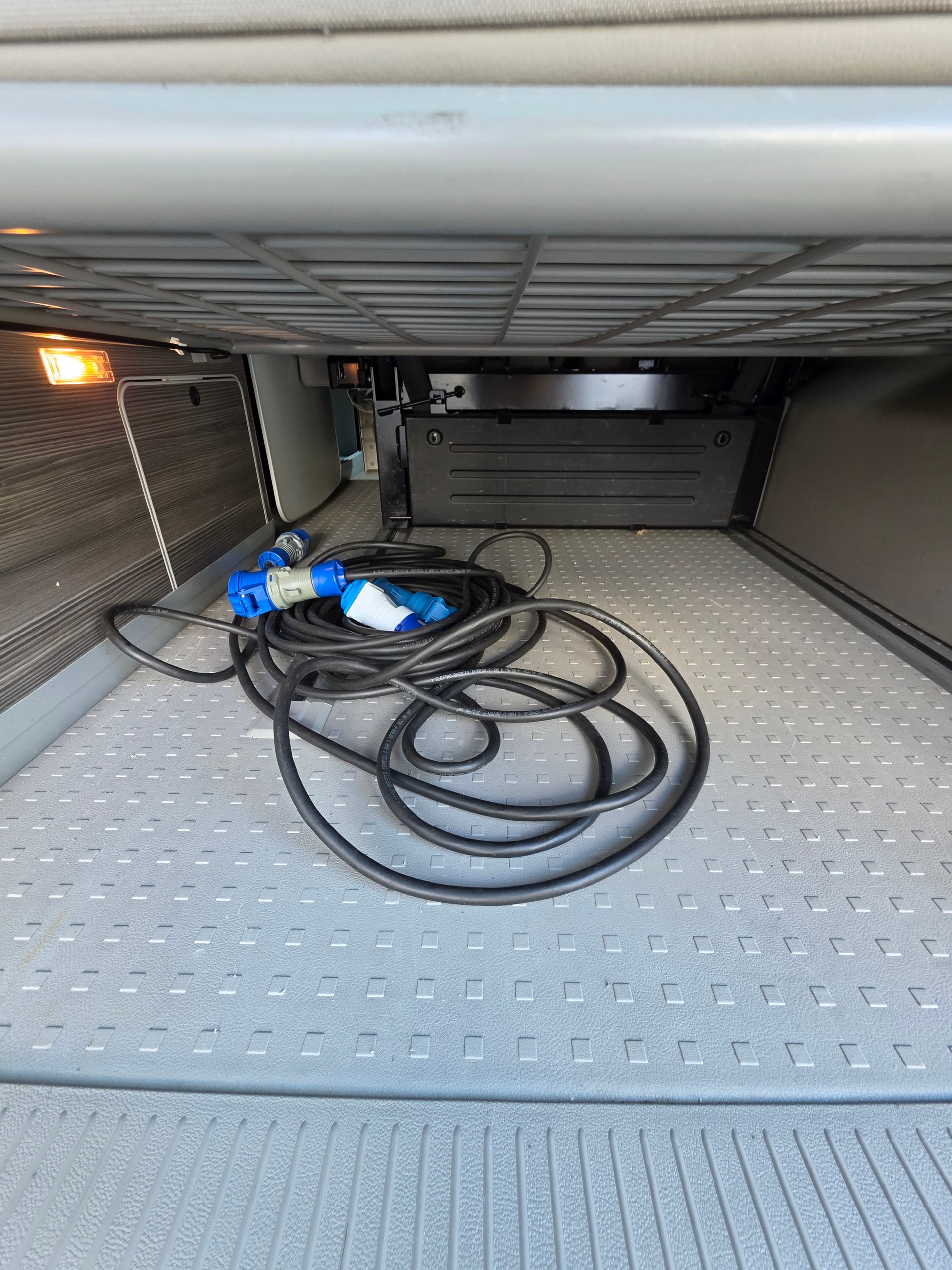 VW T6 California 2.0 TDI Ocean DSG-image-18