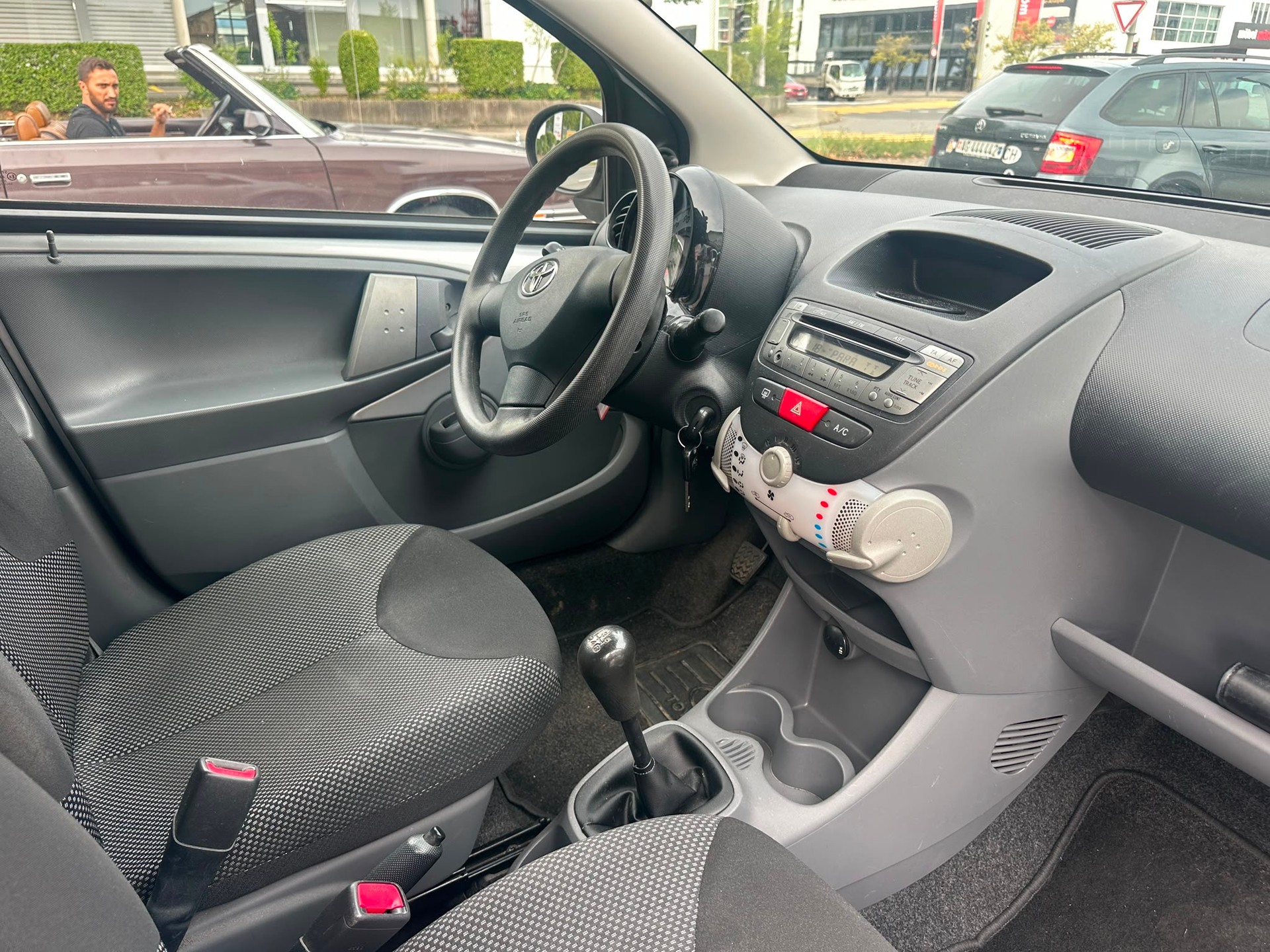 TOYOTA Aygo 1.0 easy-image-8