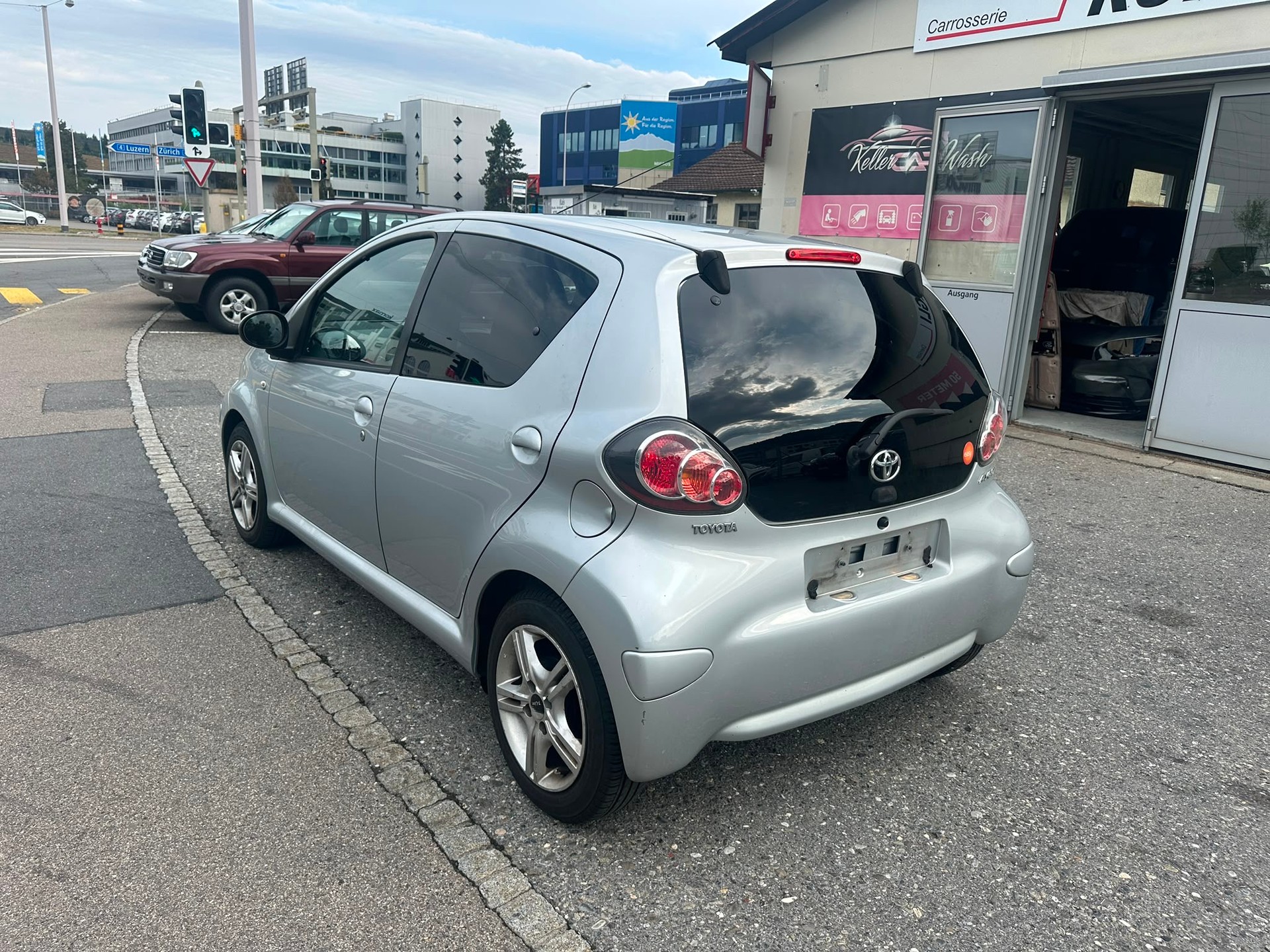 TOYOTA Aygo 1.0 easy-image-4