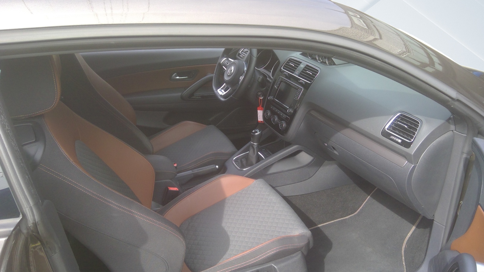 VW Scirocco 2.0 TSI BMT Allstar-image-4