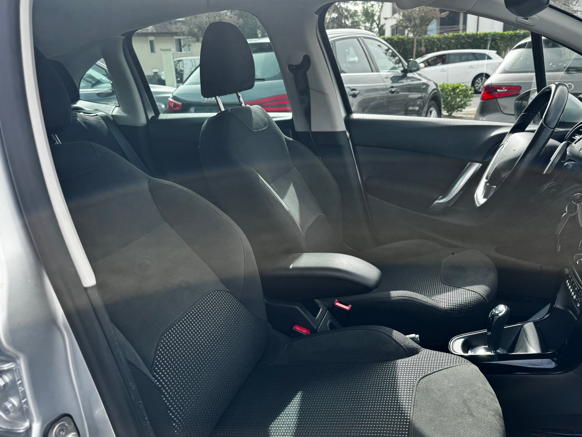 CITROEN C3 1.4i 16V Séduction EGS5-image-9