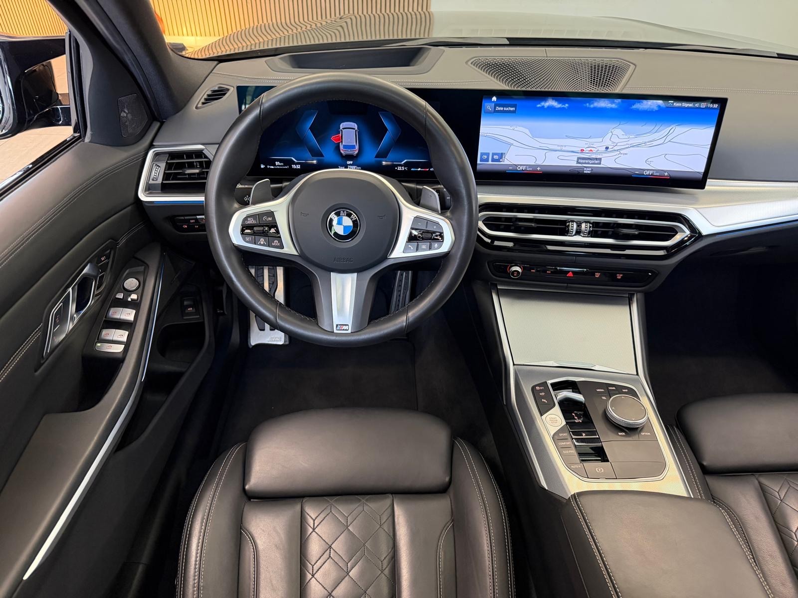 BMW M340i xDrive 48V Touring Steptronic M Sport INDIVIDUAL-image-14