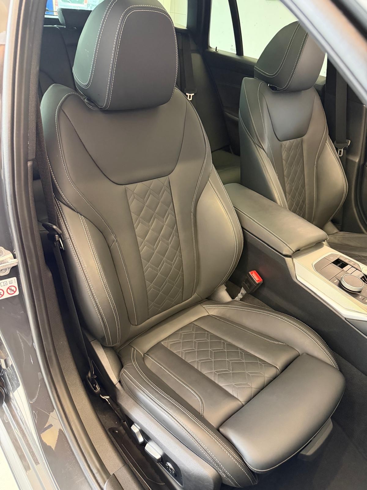 BMW M340i xDrive 48V Touring Steptronic M Sport INDIVIDUAL-image-22