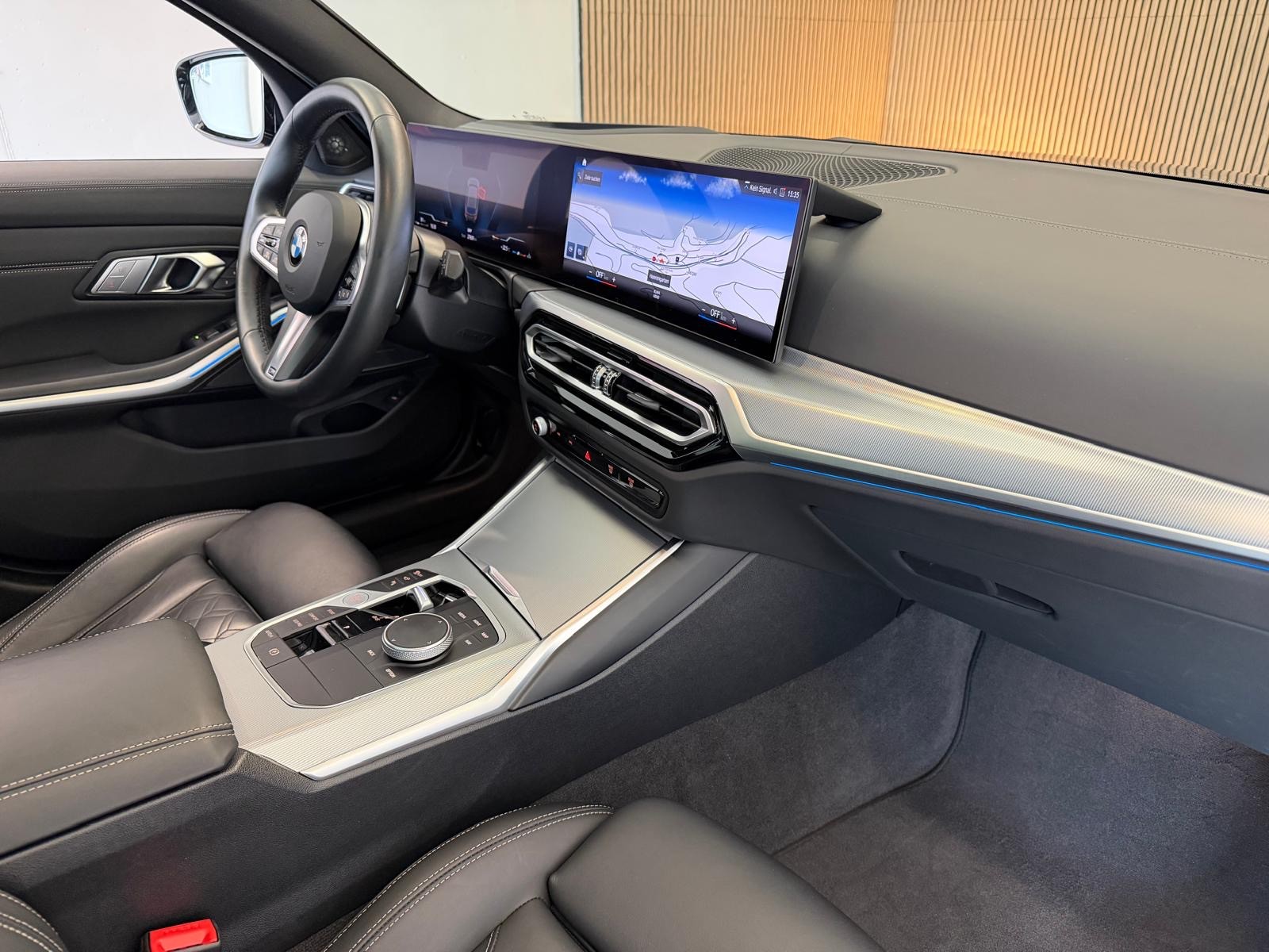 BMW M340i xDrive 48V Touring Steptronic M Sport INDIVIDUAL-image-19