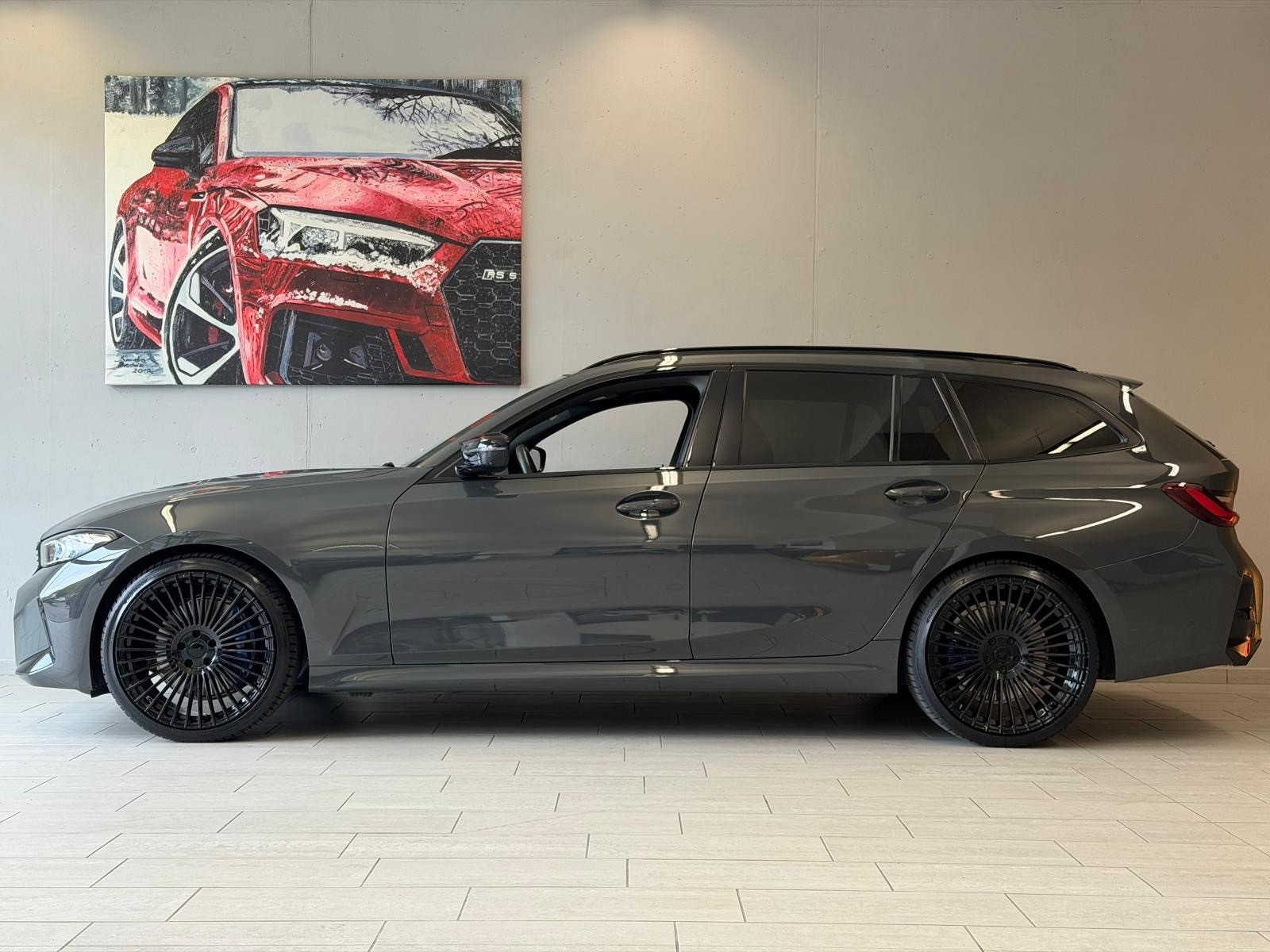 BMW M340i xDrive 48V Touring Steptronic M Sport INDIVIDUAL-image-5