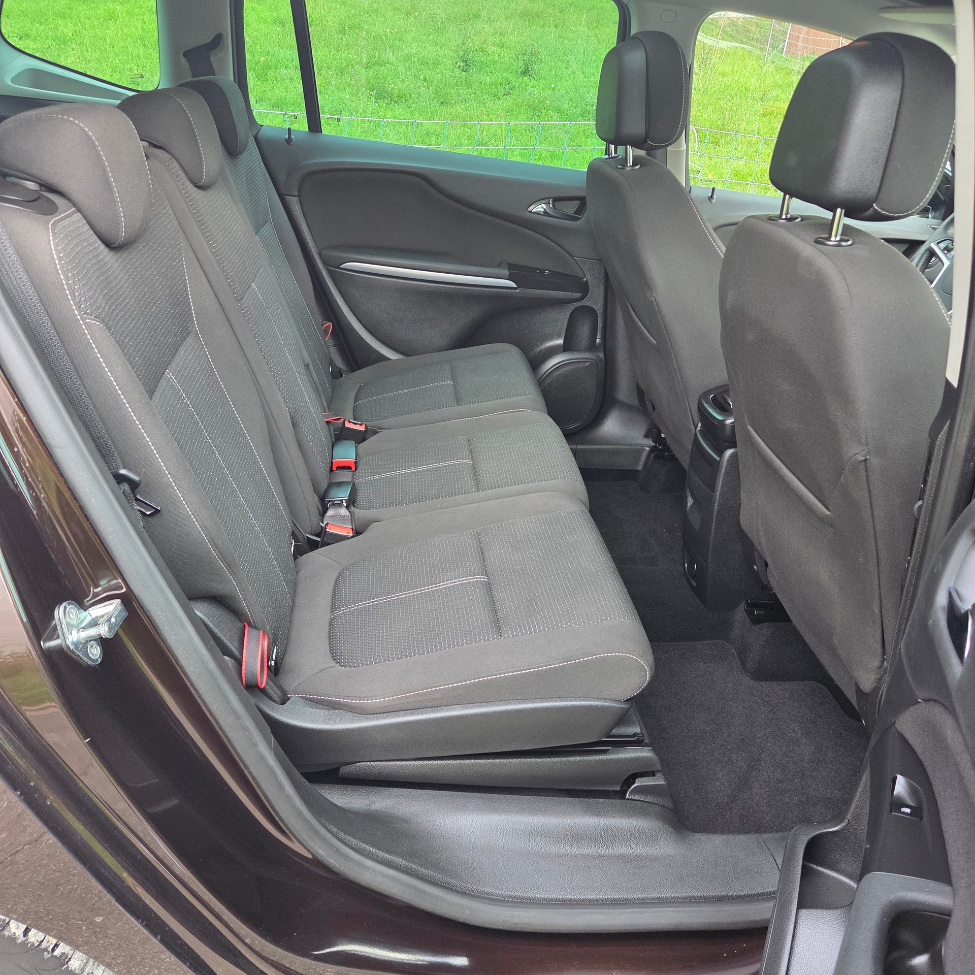 OPEL Zafira Tourer 1.4i 16V Turbo Sport Automatic-image-11
