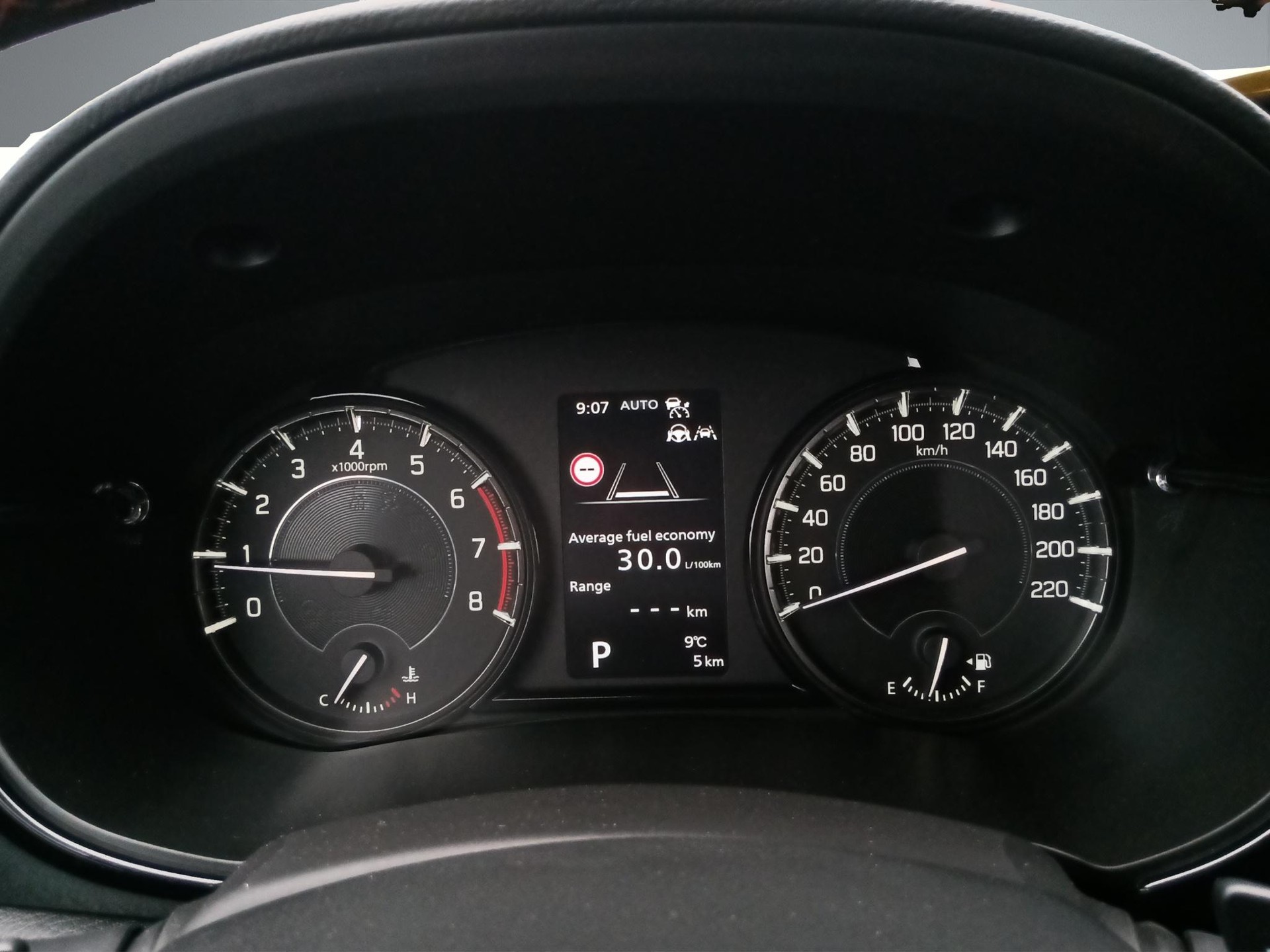 SUZUKI Vitara 1.4 T Black Edition Top Hybrid 4x4-image-11