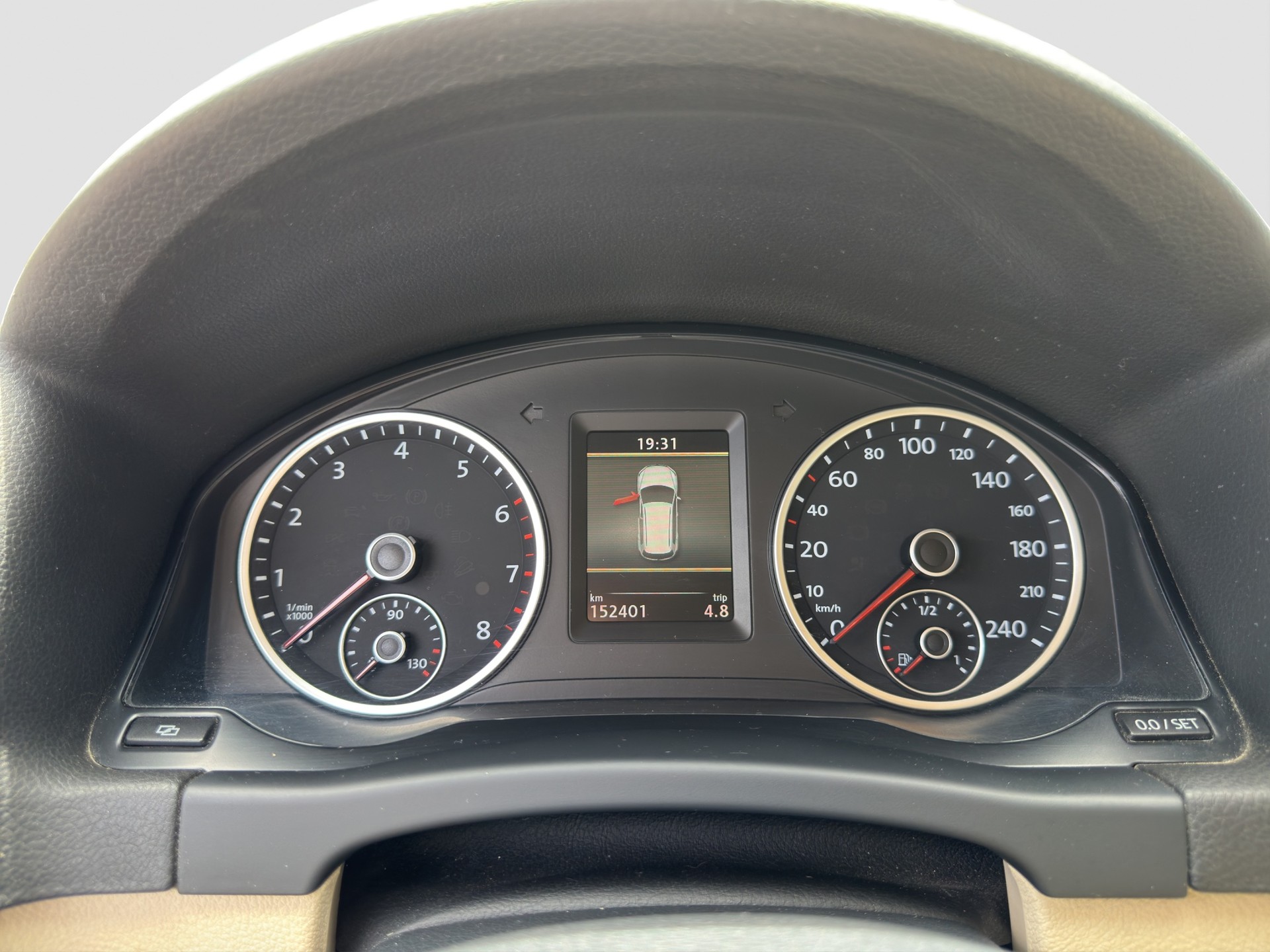 VW Tiguan 2.0 TSI Sport&Style 4Motion DSG-image-11