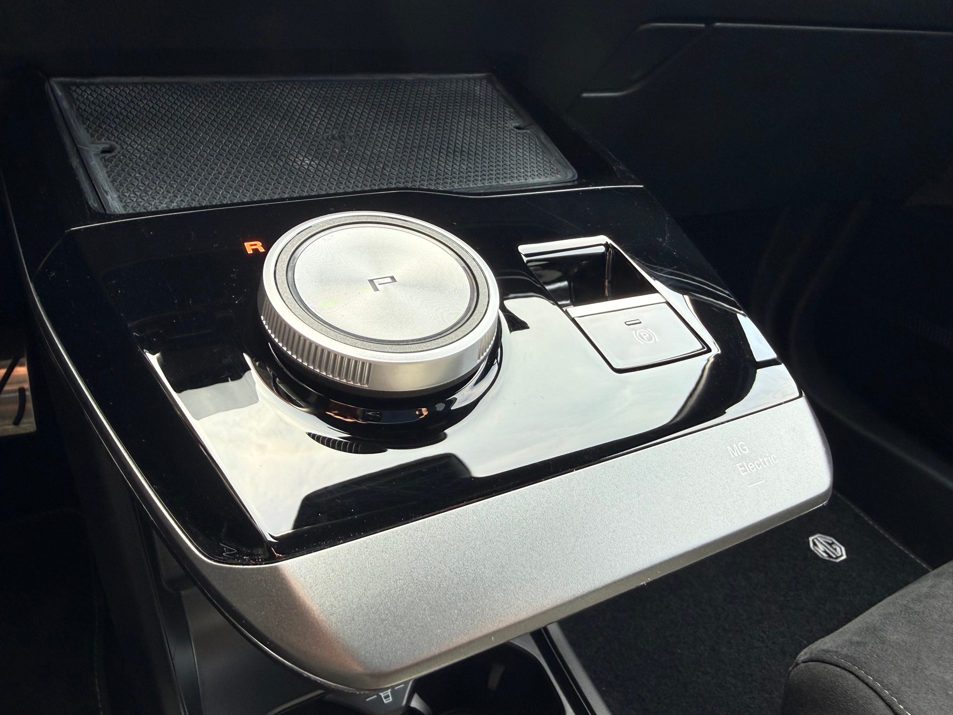 MG 4 EV 64kWh Xpower AWD-image-7