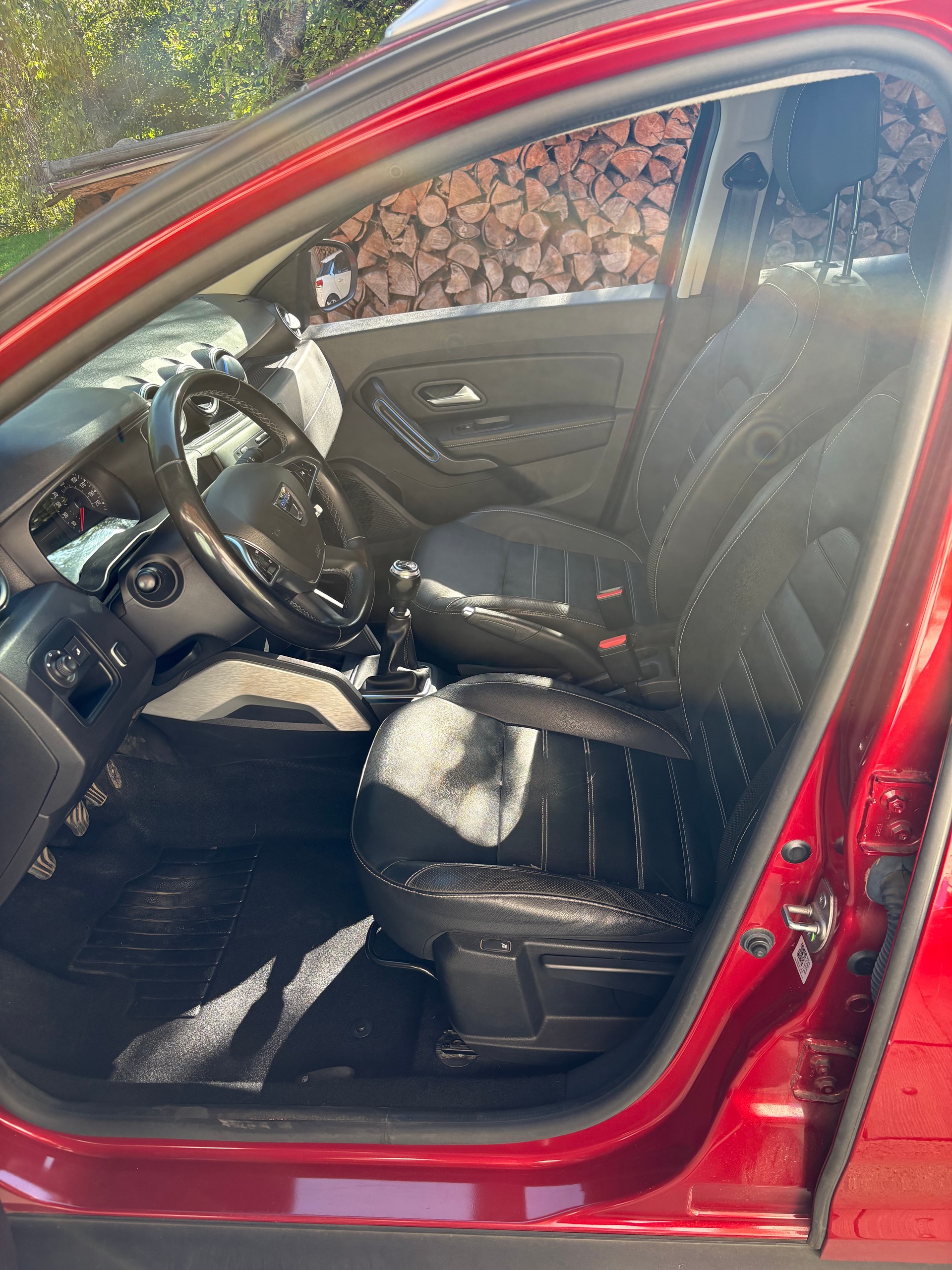 DACIA 1.3 TCe 150 Prestige 4WD-image-2