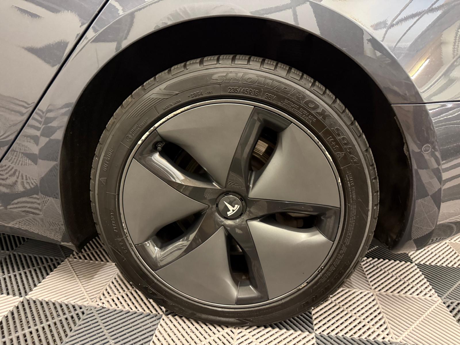 TESLA Model 3 Long Range Dual Motor AWD-image-28