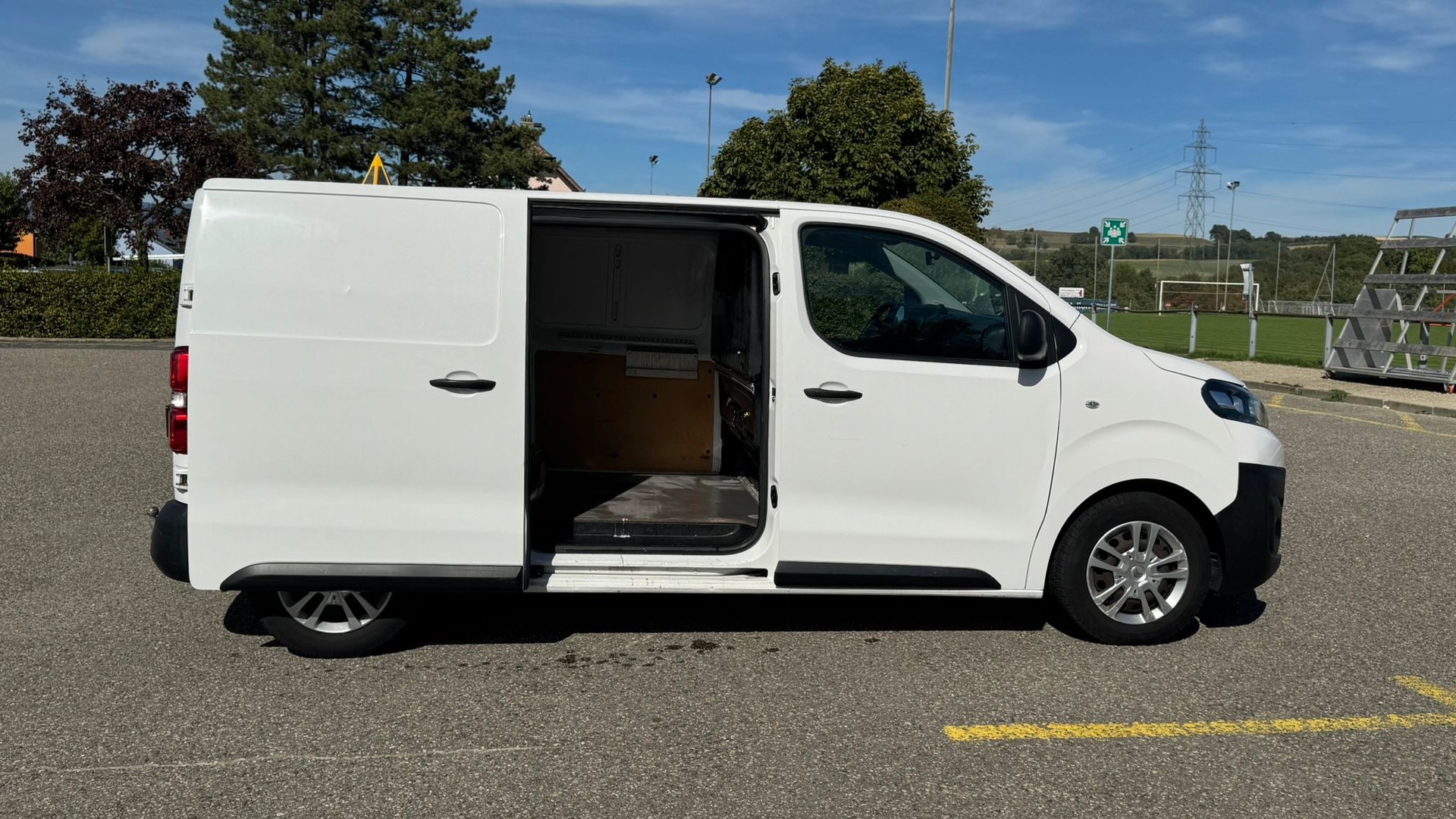 CITROEN Jumpy 2.0 BlueHDi 150 S&S M Attraction-image-6