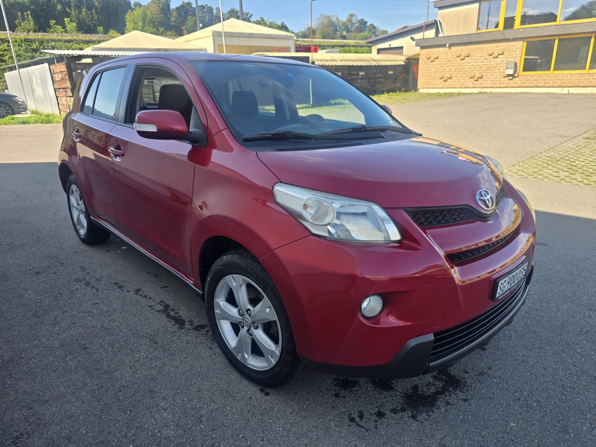 TOYOTA UrbanCruiser 1.4 D-4D Linea Sol 4WD