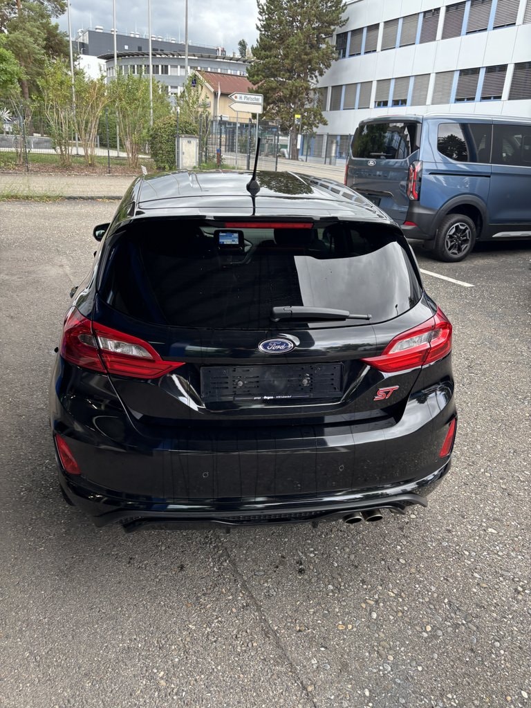 FORD Fiesta 1.5 EcoB ST-image-18