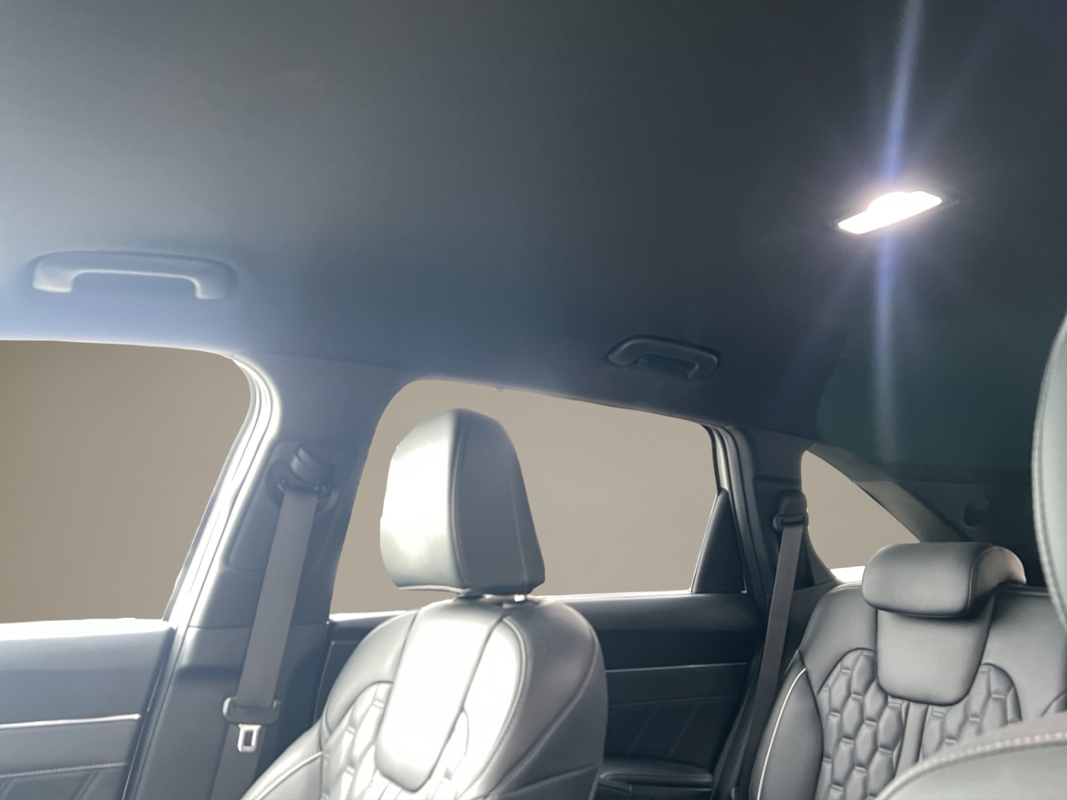 KIA Sorento 1.6 T-GDi Hybrid Style 5P-image-9