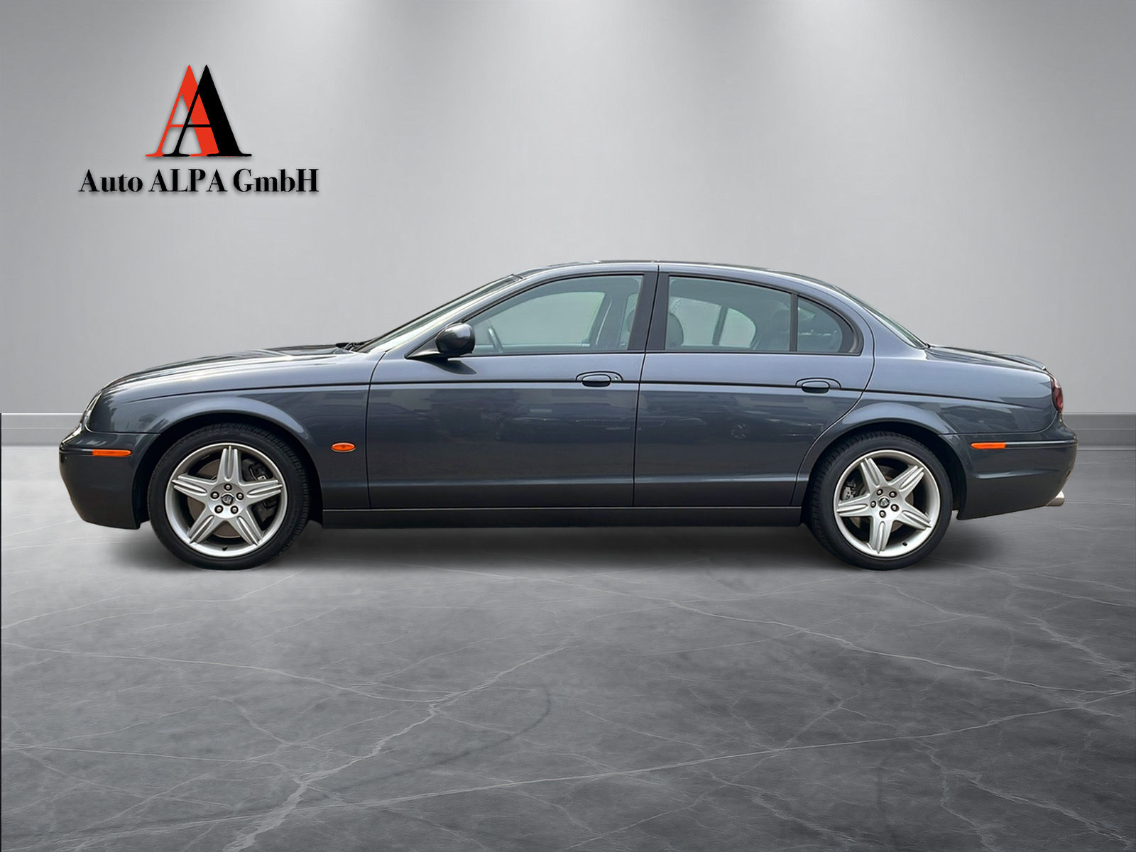JAGUAR JAGUAR S-Type R 4.2 V8 SUPERCHARGED – BRITISCHE ELEGANZ MIT V8-KRAFT | R-AUSFÜHRUNG |-image-1