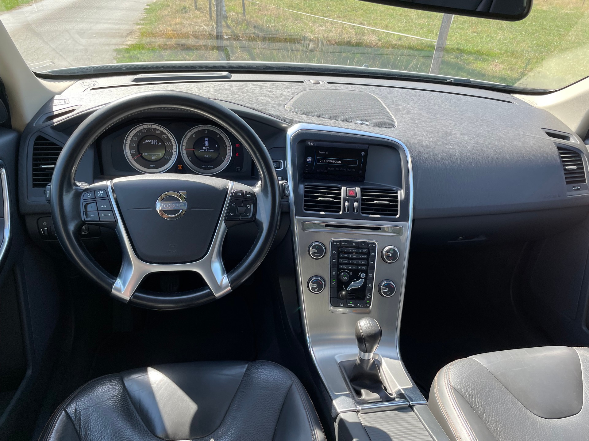 VOLVO XC60 D5 AWD Summum-image-5