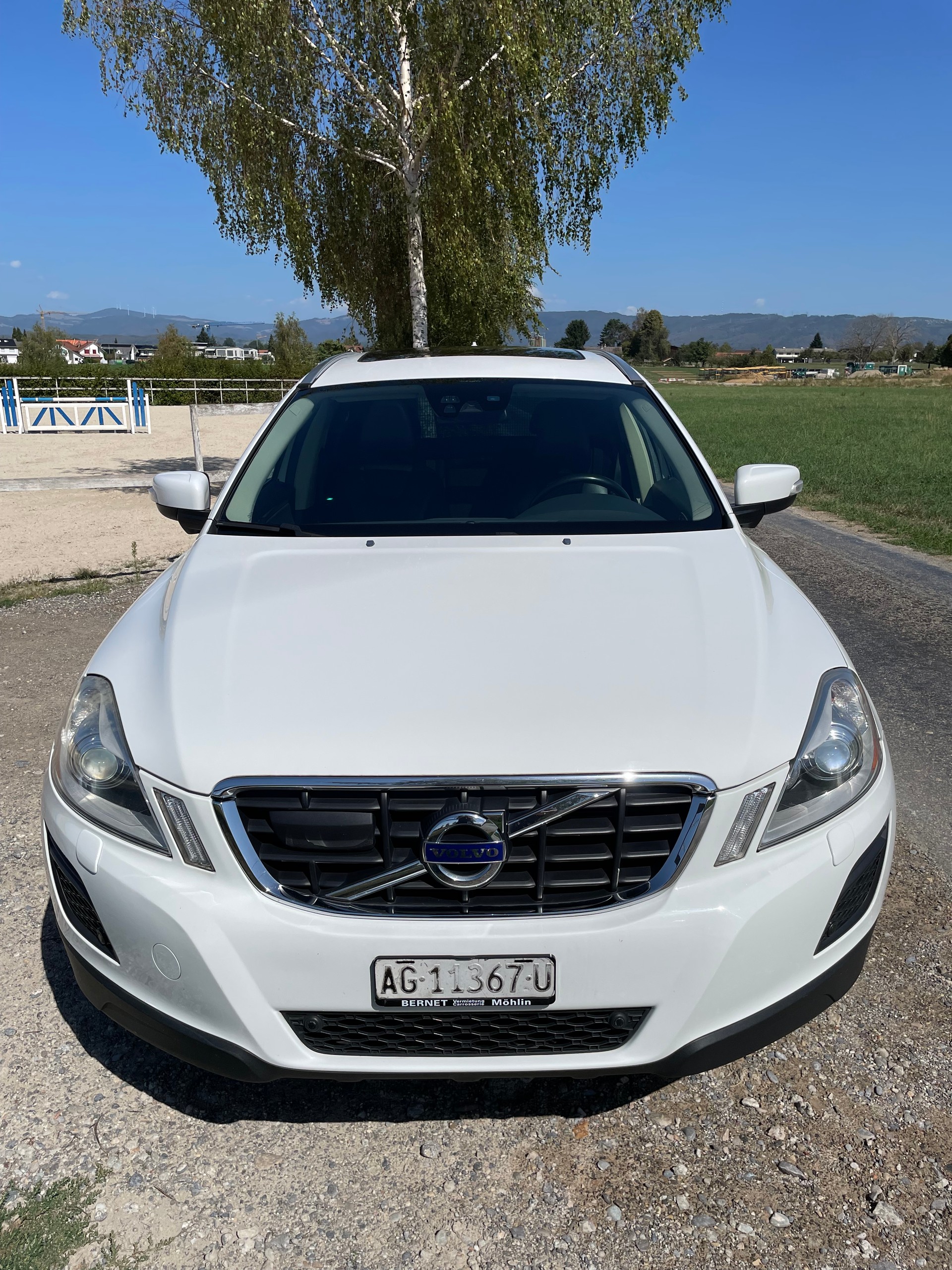 VOLVO XC60 D5 AWD Summum-image-1