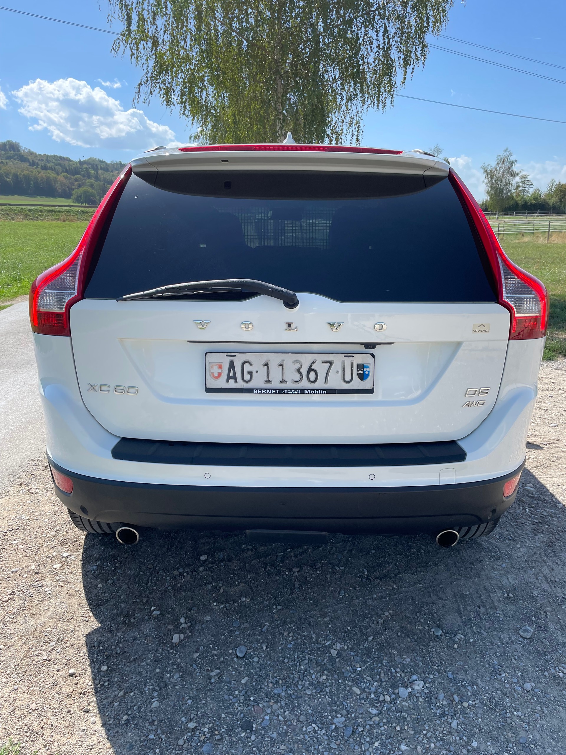 VOLVO XC60 D5 AWD Summum-image-3