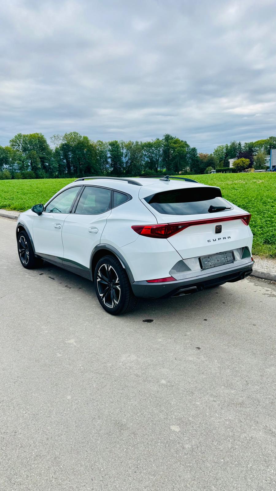 CUPRA Formentor 1.5 TSI DSG-image-2