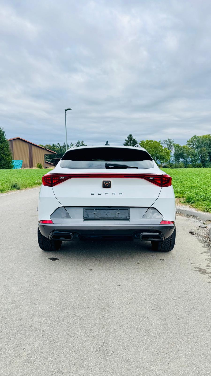 CUPRA Formentor 1.5 TSI DSG-image-3