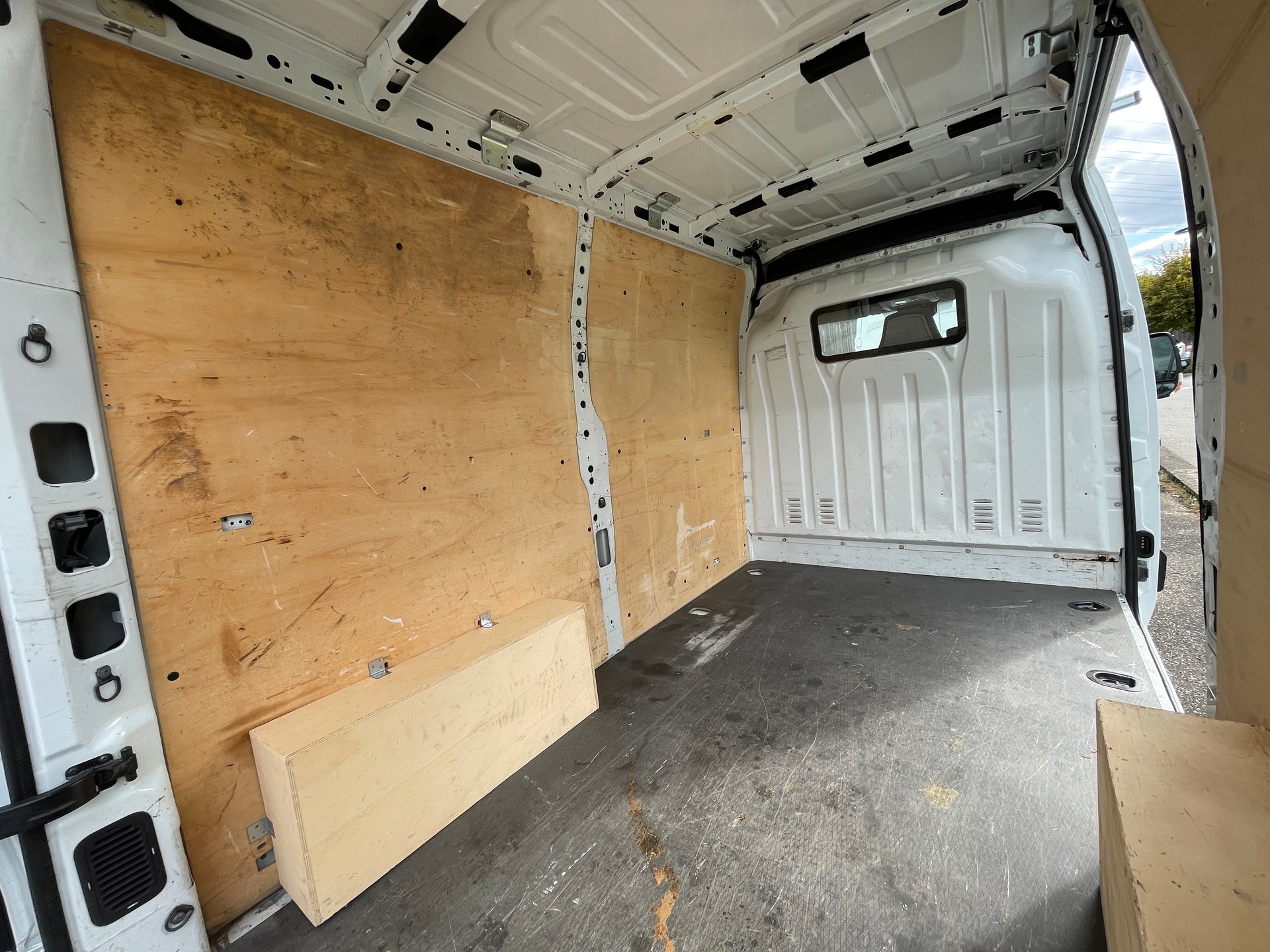 RENAULT Master T35 2.3dCi L2H2-image-11