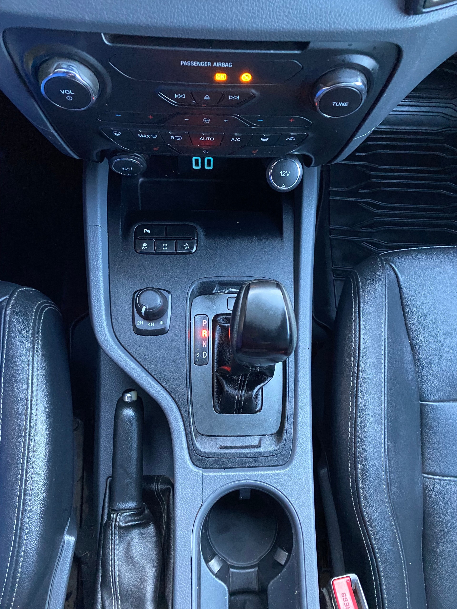 FORD Ranger Wildtrak 3.2 TDCi 4x4 A-image-4