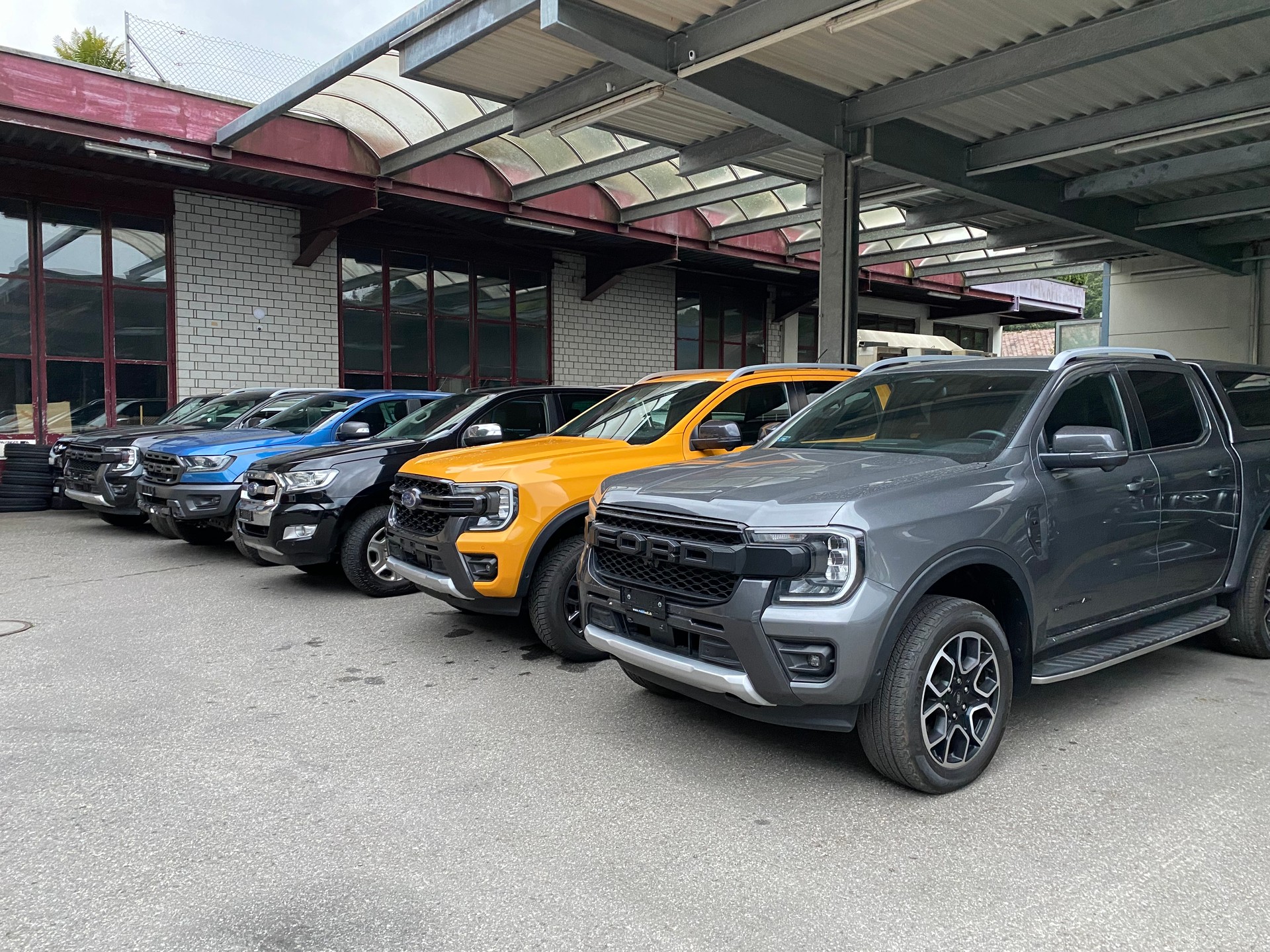 FORD Ranger Wildtrak 3.2 TDCi 4x4 A-image-1