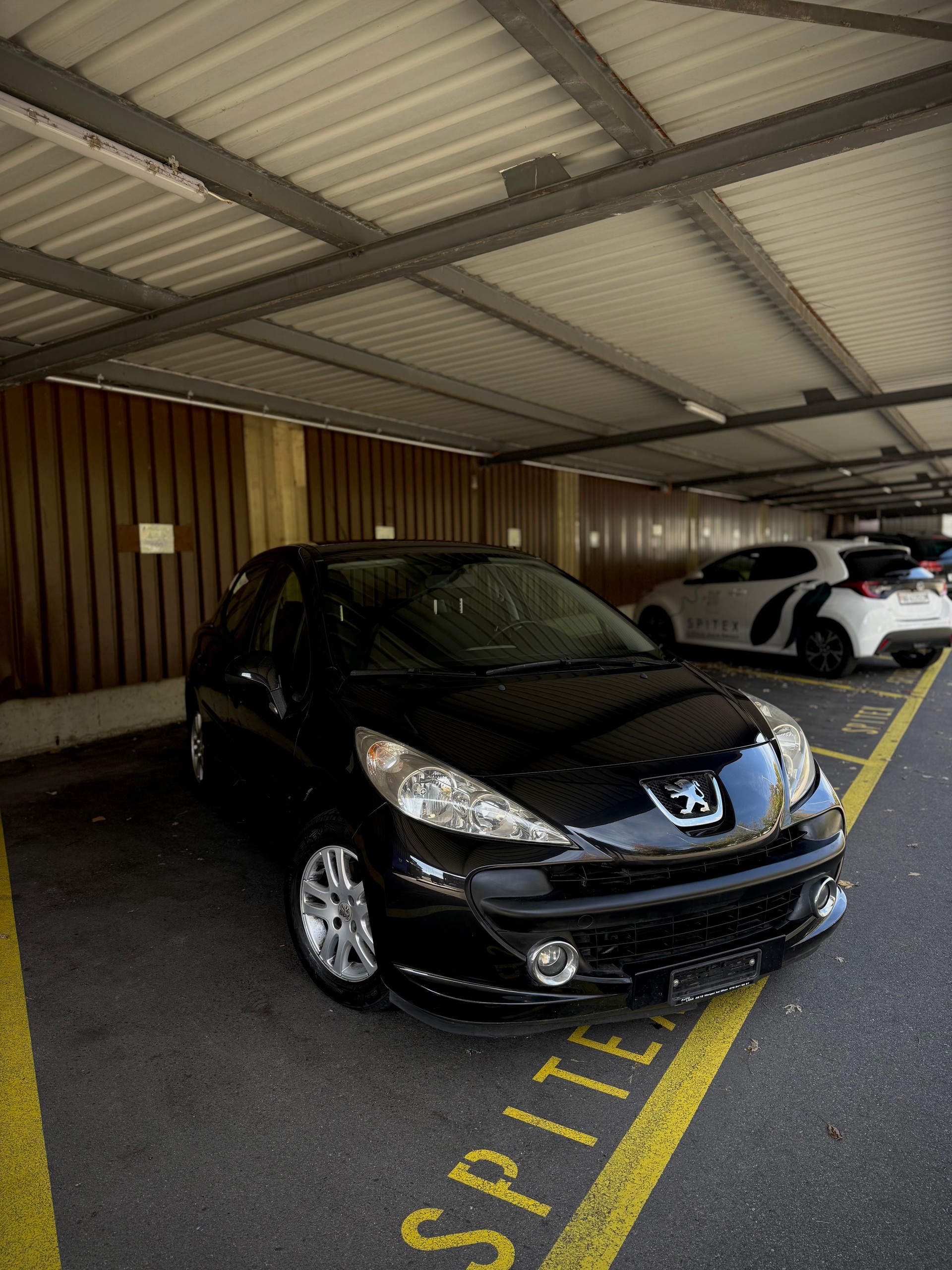 PEUGEOT 207 1.6 16V Sport Automatic-image-1