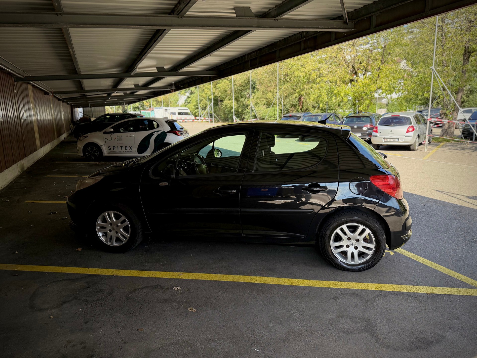 PEUGEOT 207 1.6 16V Sport Automatic-image-3