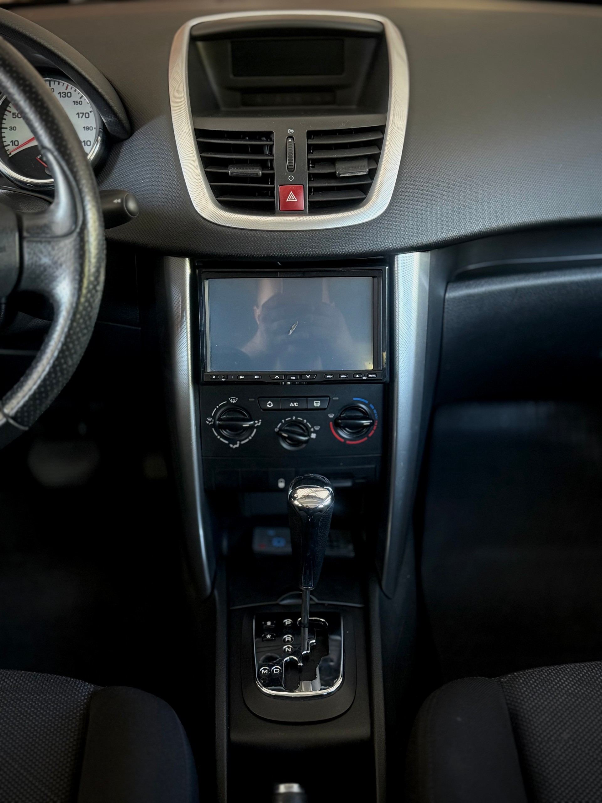 PEUGEOT 207 1.6 16V Sport Automatic-image-10