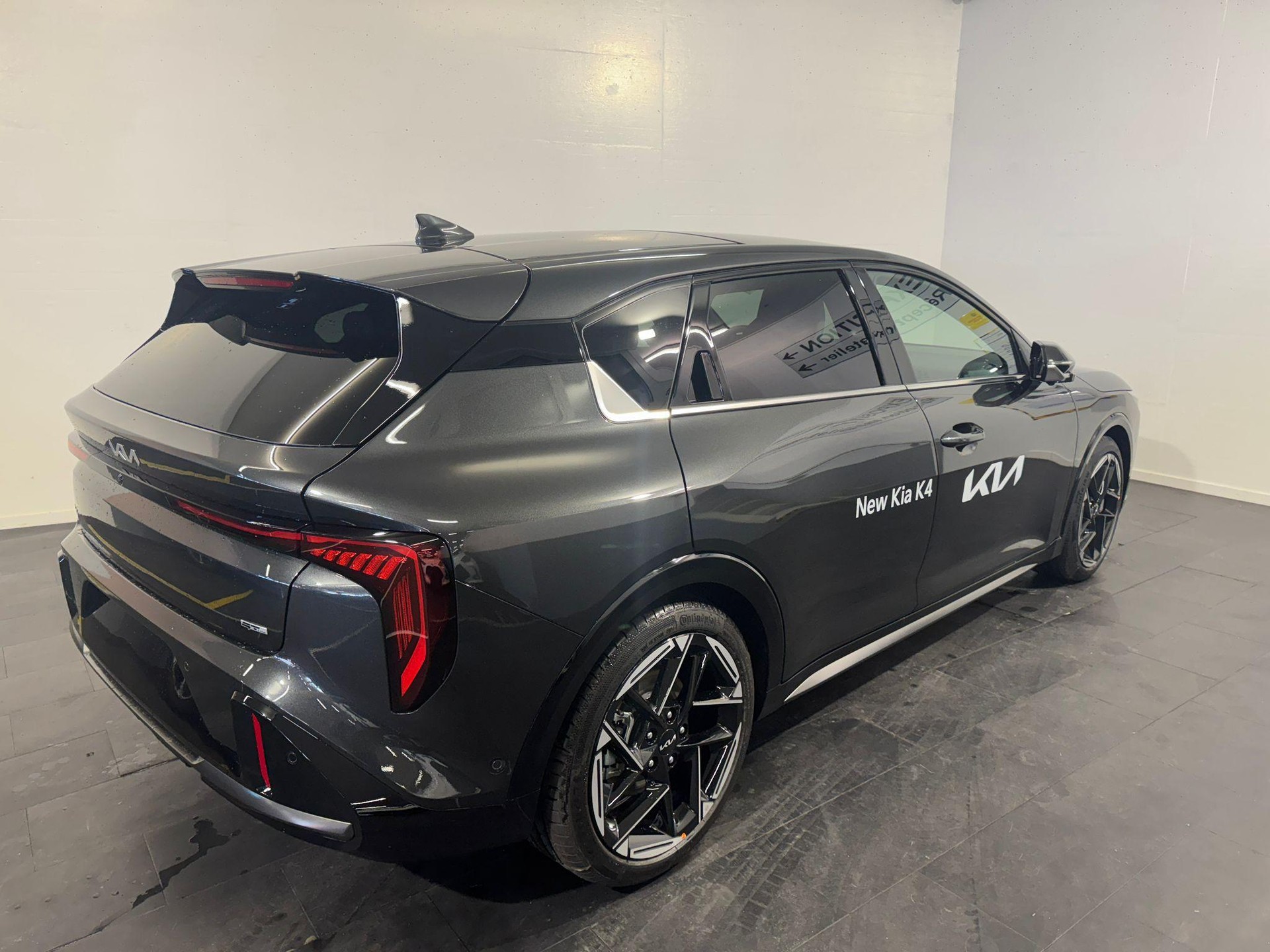 KIA K4 1.6 T-GDi GT-Line-image-1