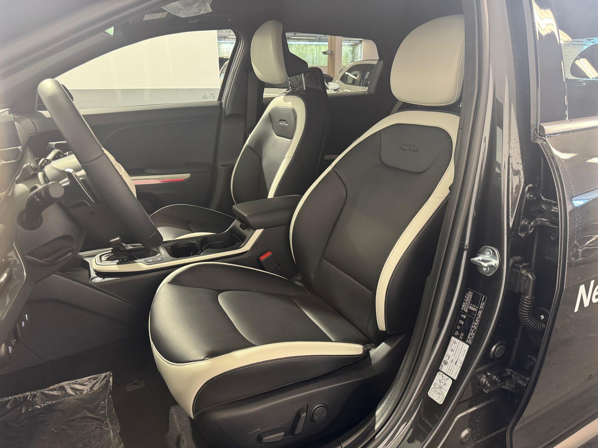 KIA K4 1.6 T-GDi GT-Line-image-2