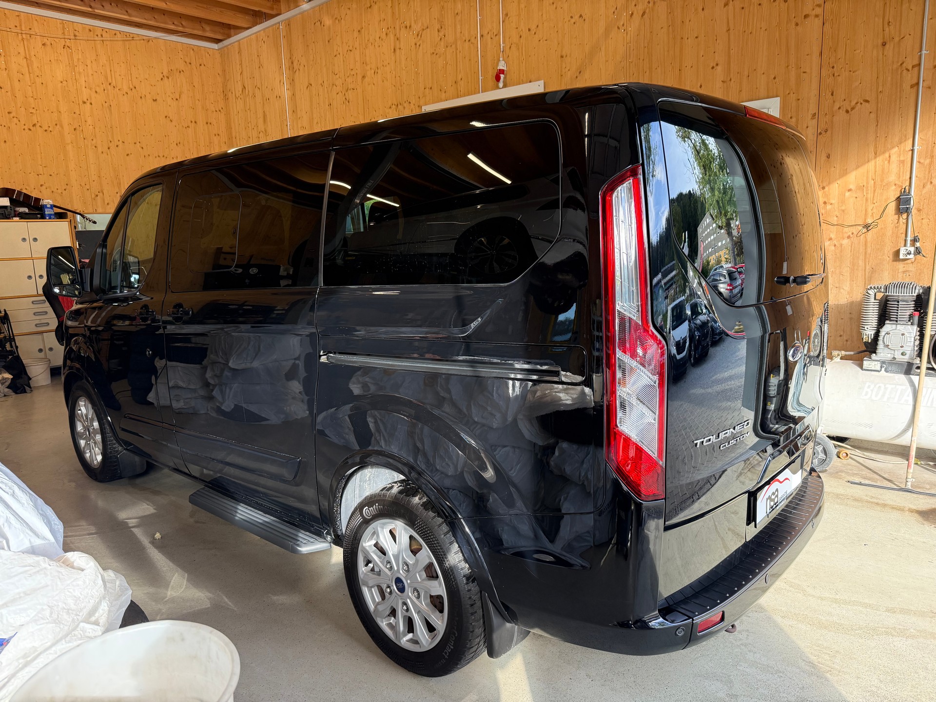 FORD Tourneo Custom 310 L1H1 Titanium SelectShift A-image-5