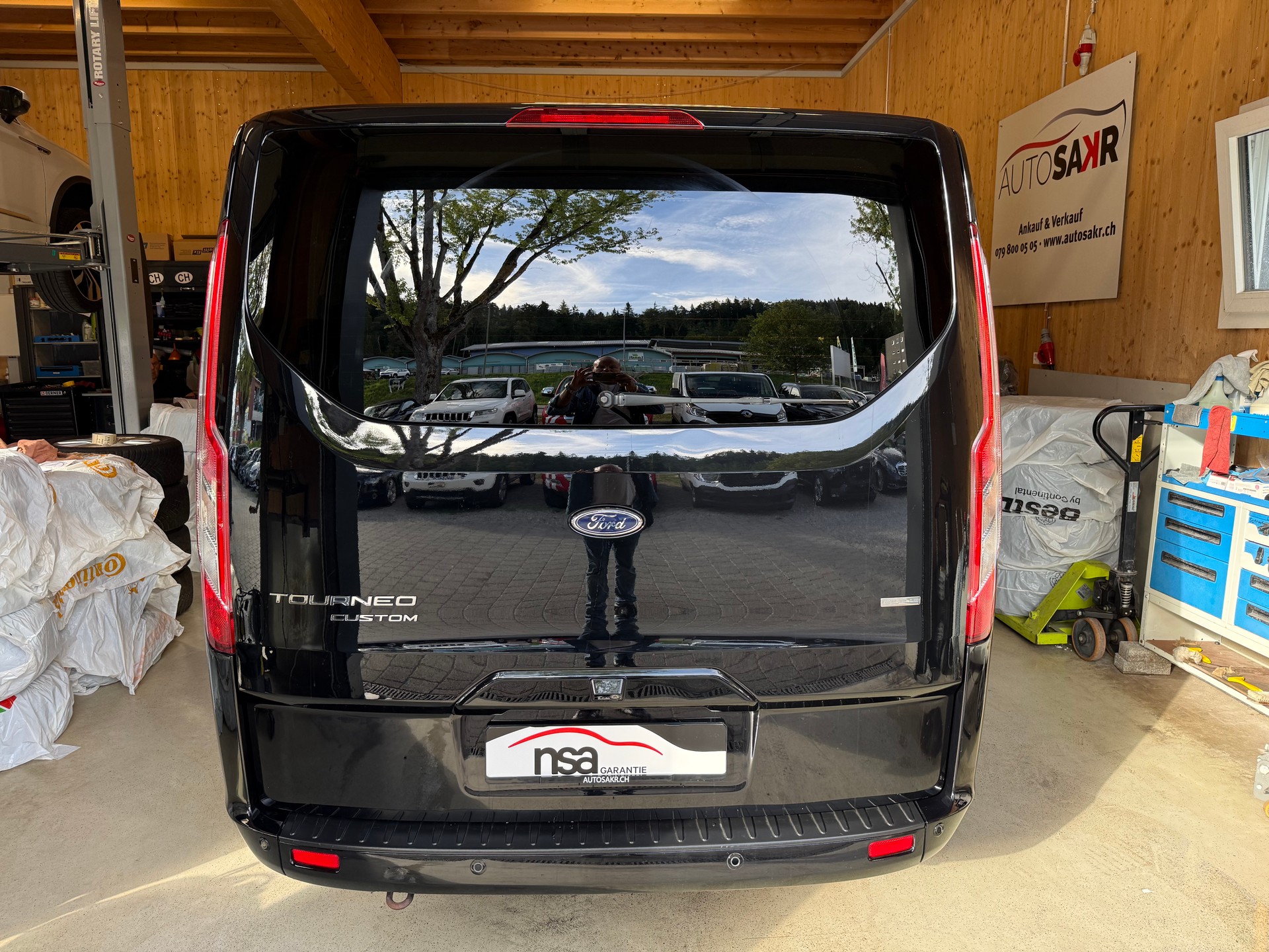 FORD Tourneo Custom 310 L1H1 Titanium SelectShift A-image-4